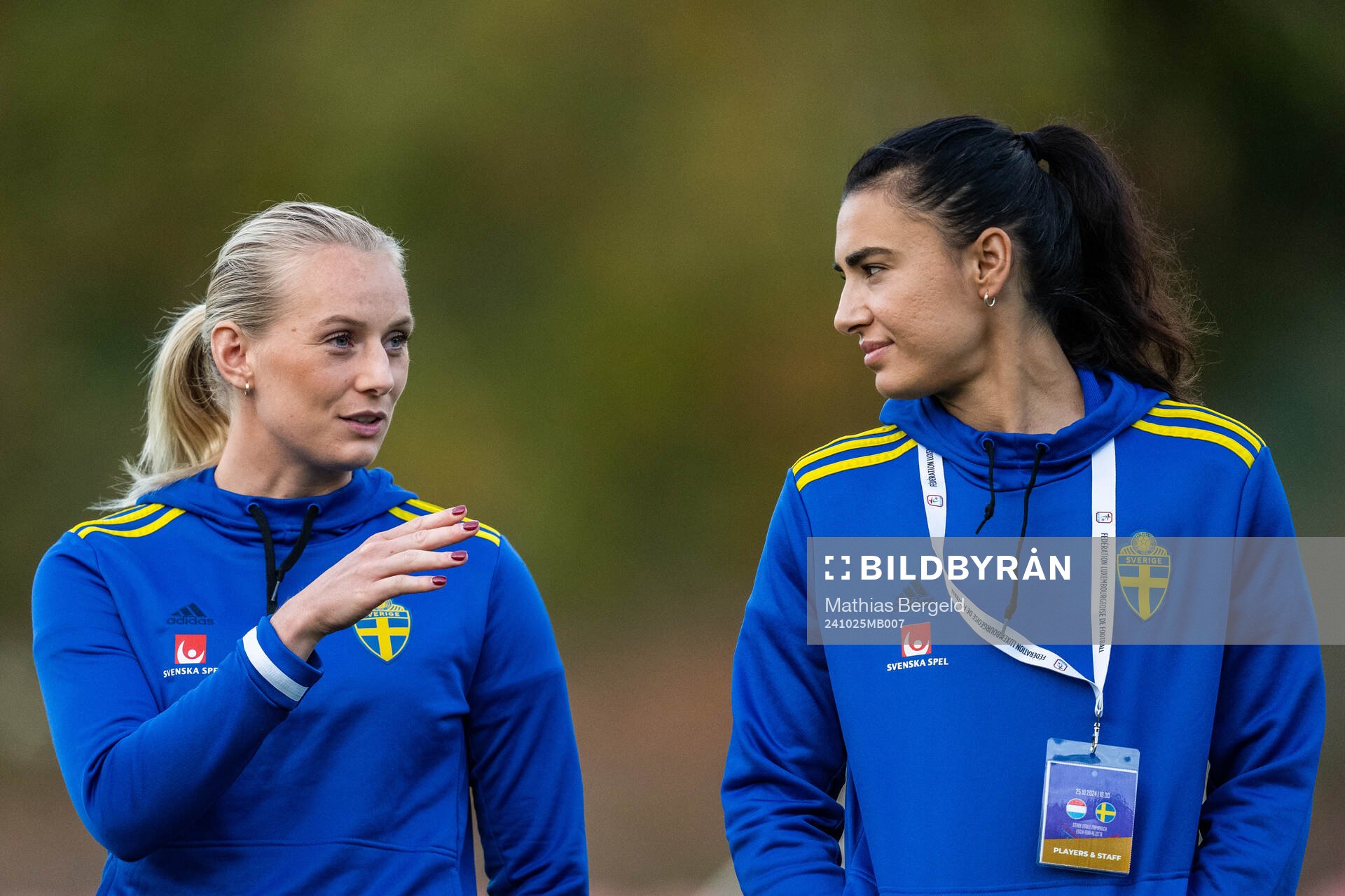 Stina Blackstenius and goalkeeper Zecira Musovic of Sweden