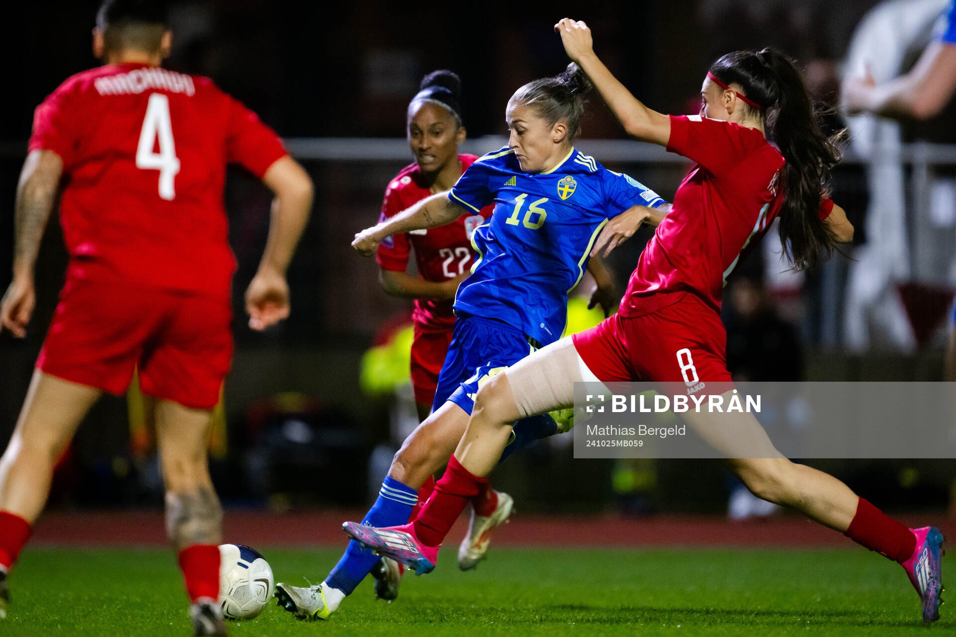 Filippa Angeldahl of Sweden and Edina Kocan of Luxembourg during the UEFA Women's Euro Qualifier first round play-off football match between Luxembourg and Sweden on October 25, 2024 in Esch-sur-Alzette.