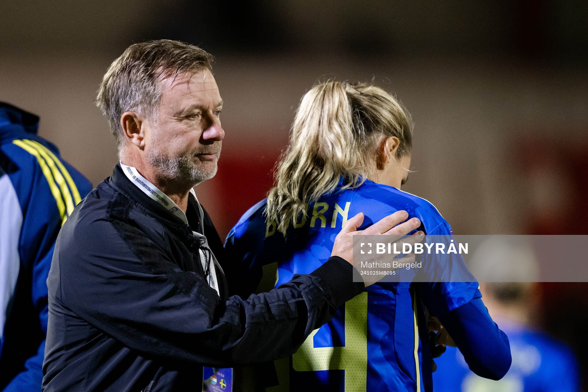 Head coach Peter Gerhardsson and Nathalie Björn of Sweden