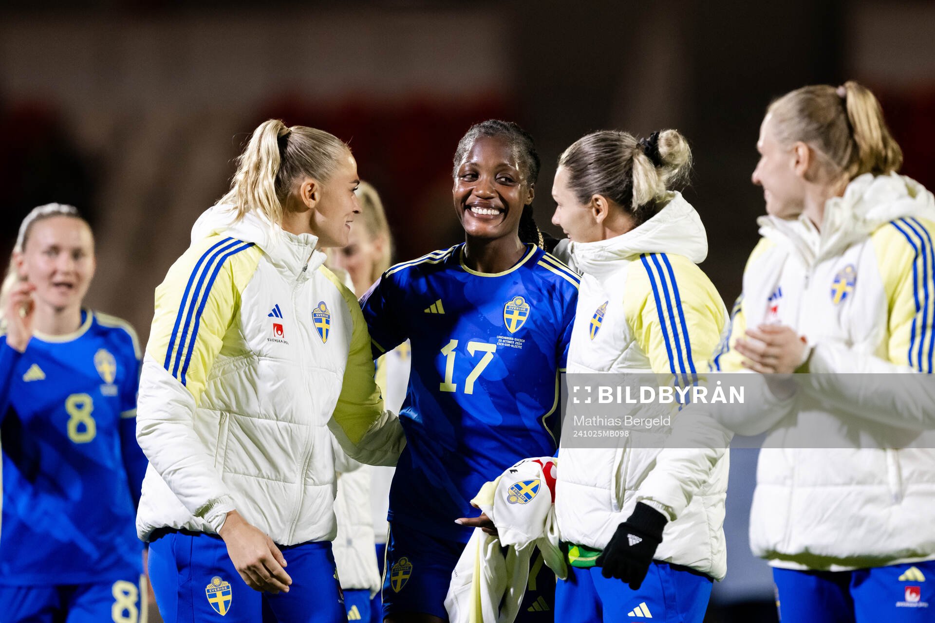 Fridolina Rolfö , Evelyn Ijeh and goalkeeper Jennifer Falk