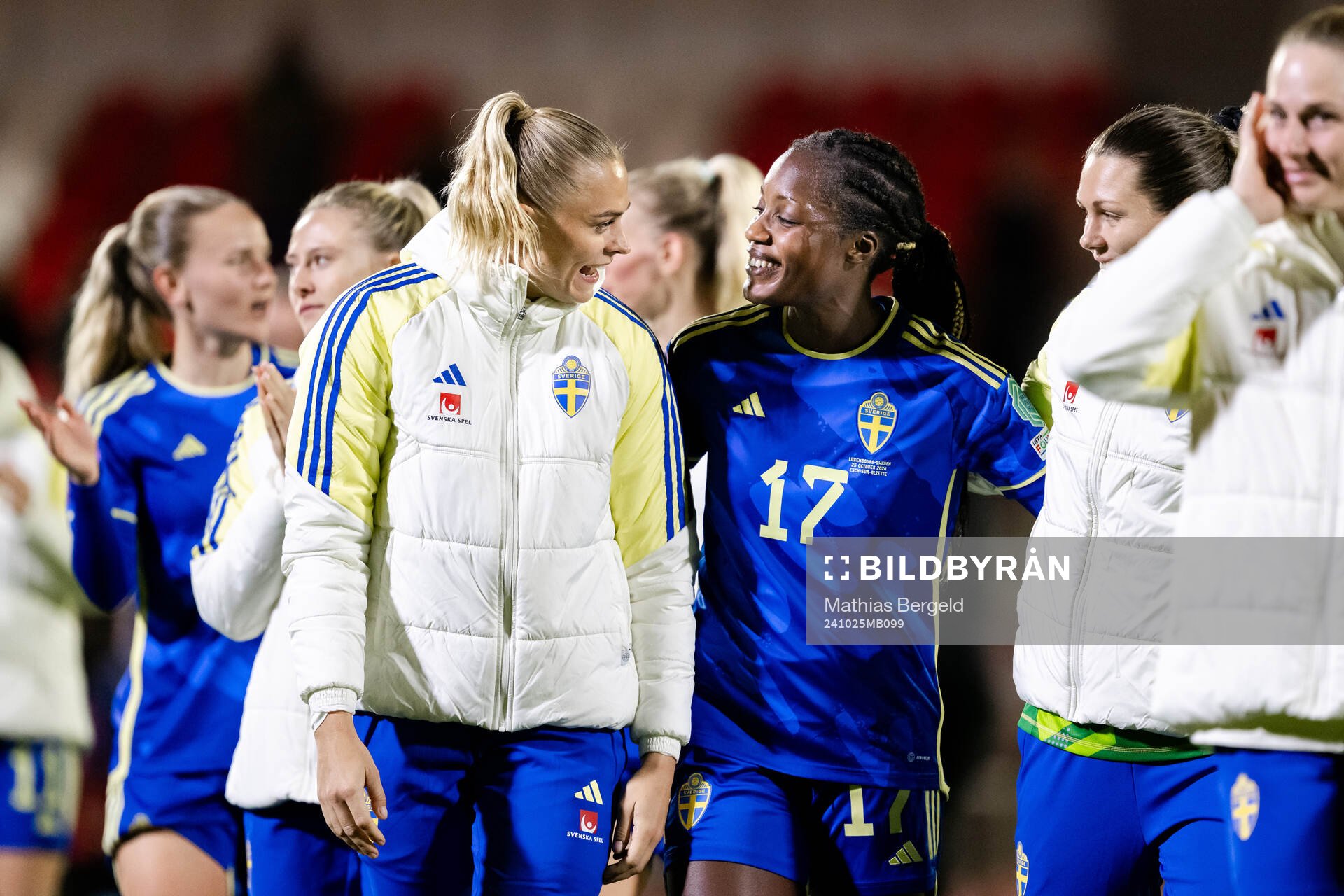 Fridolina Rolfö , Evelyn Ijeh and goalkeeper Jennifer Falk