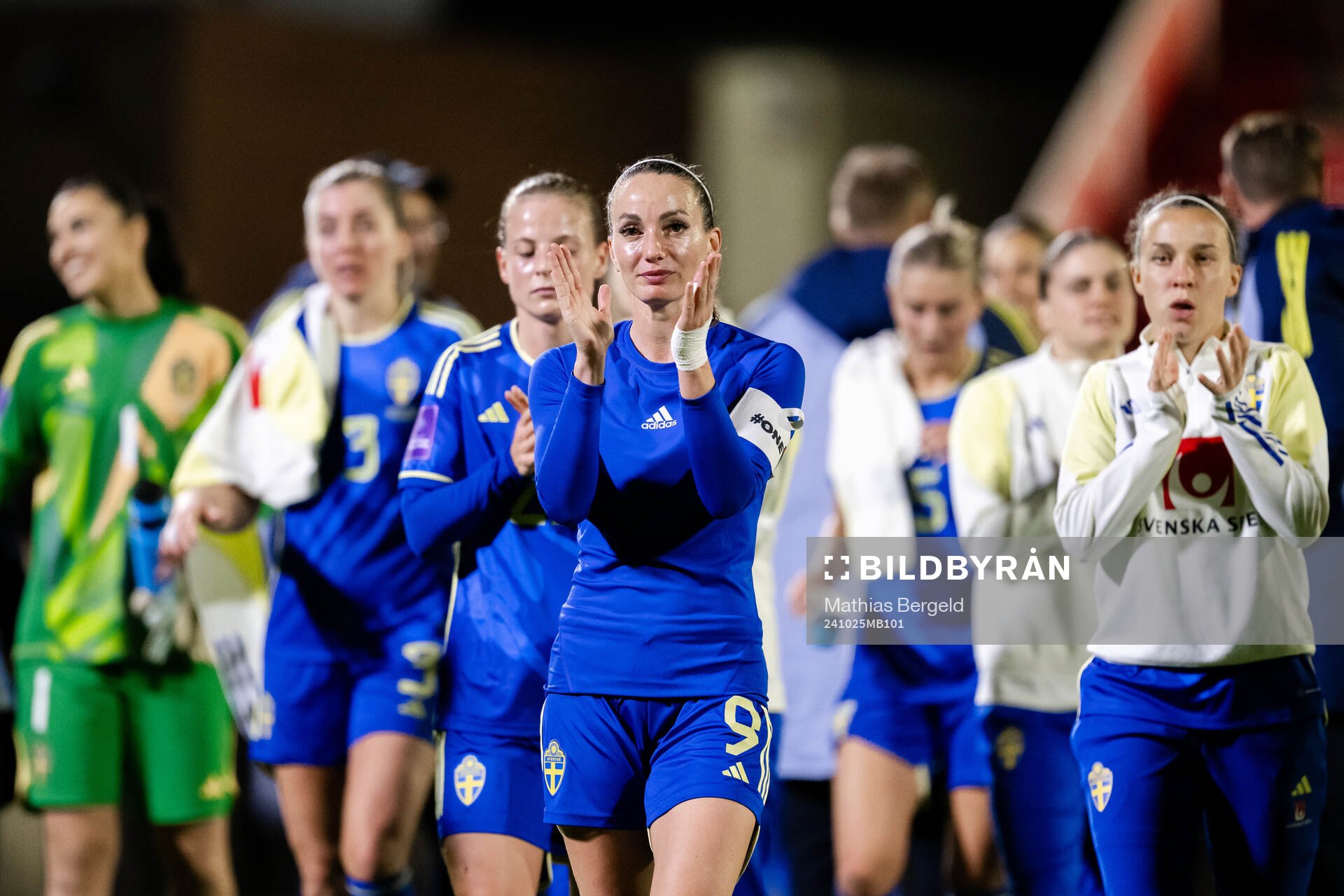 Kosovare Asllani of Sweden celebrates