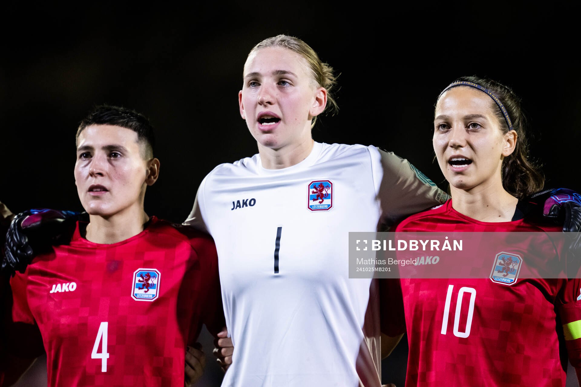 Andreia Machado, goalkeeper Lucie Schlime and Laura Miller