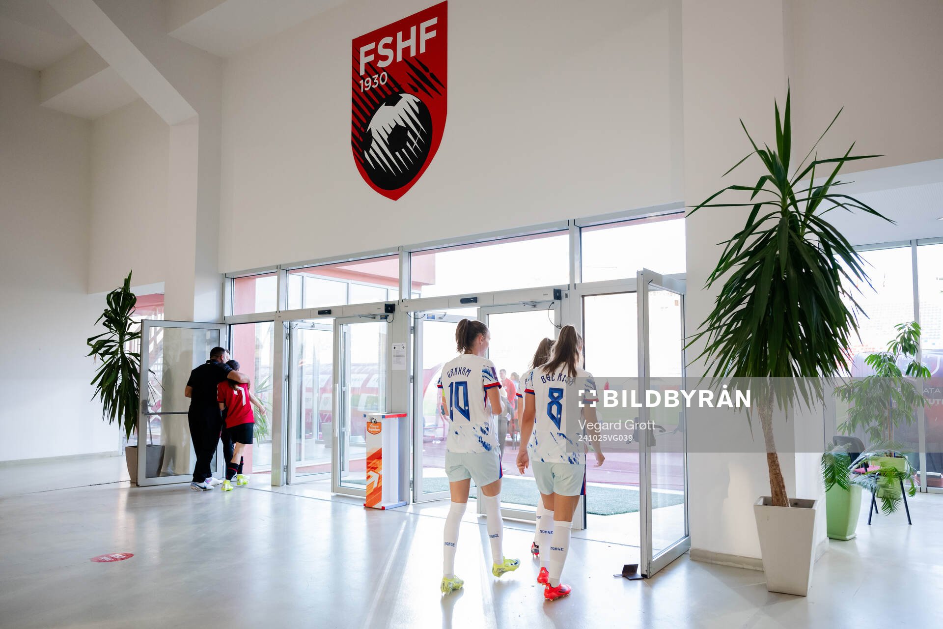 Caroline Graham Hansen and Vilde Bøe Risa of Norway in