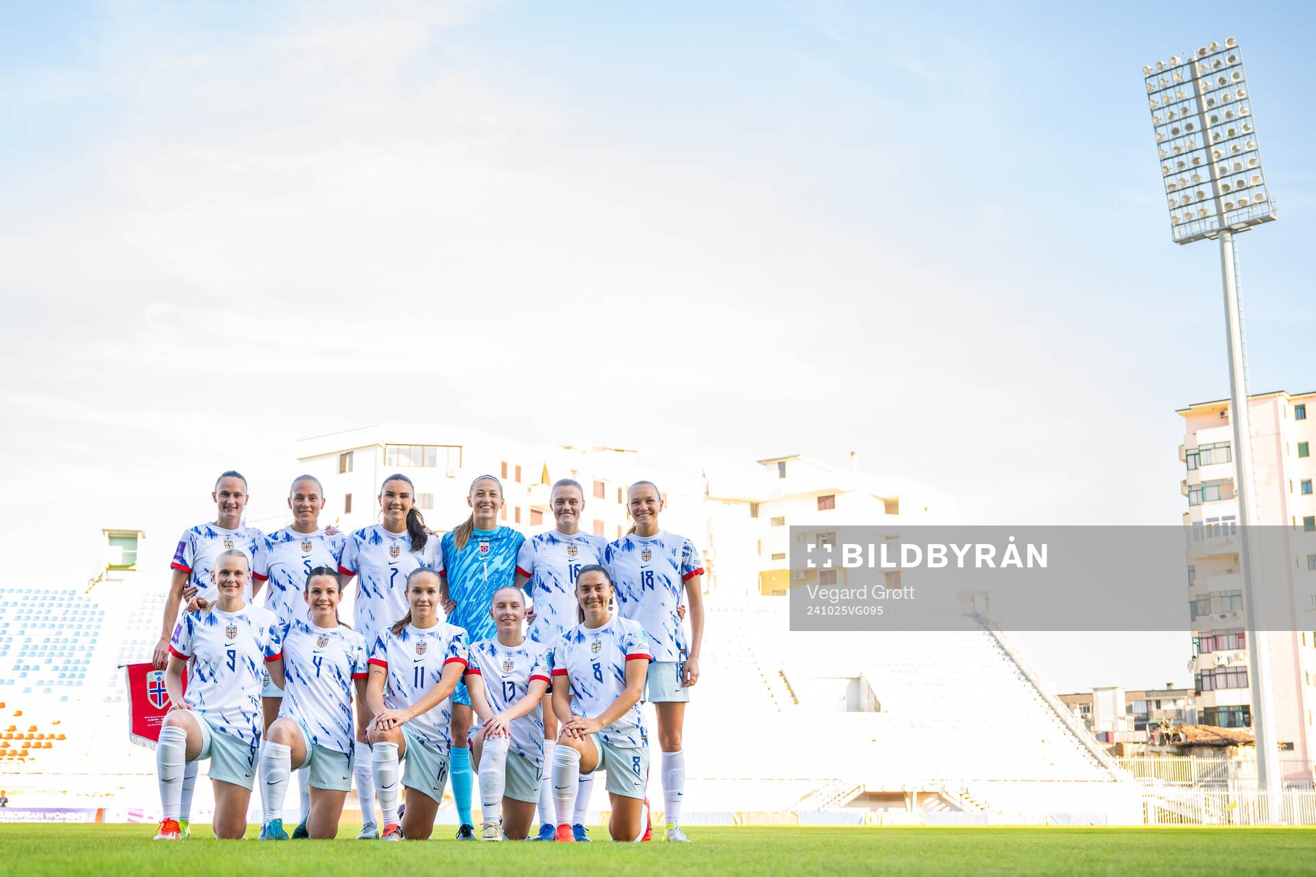 The starting eleven of Norway pose for a team photo