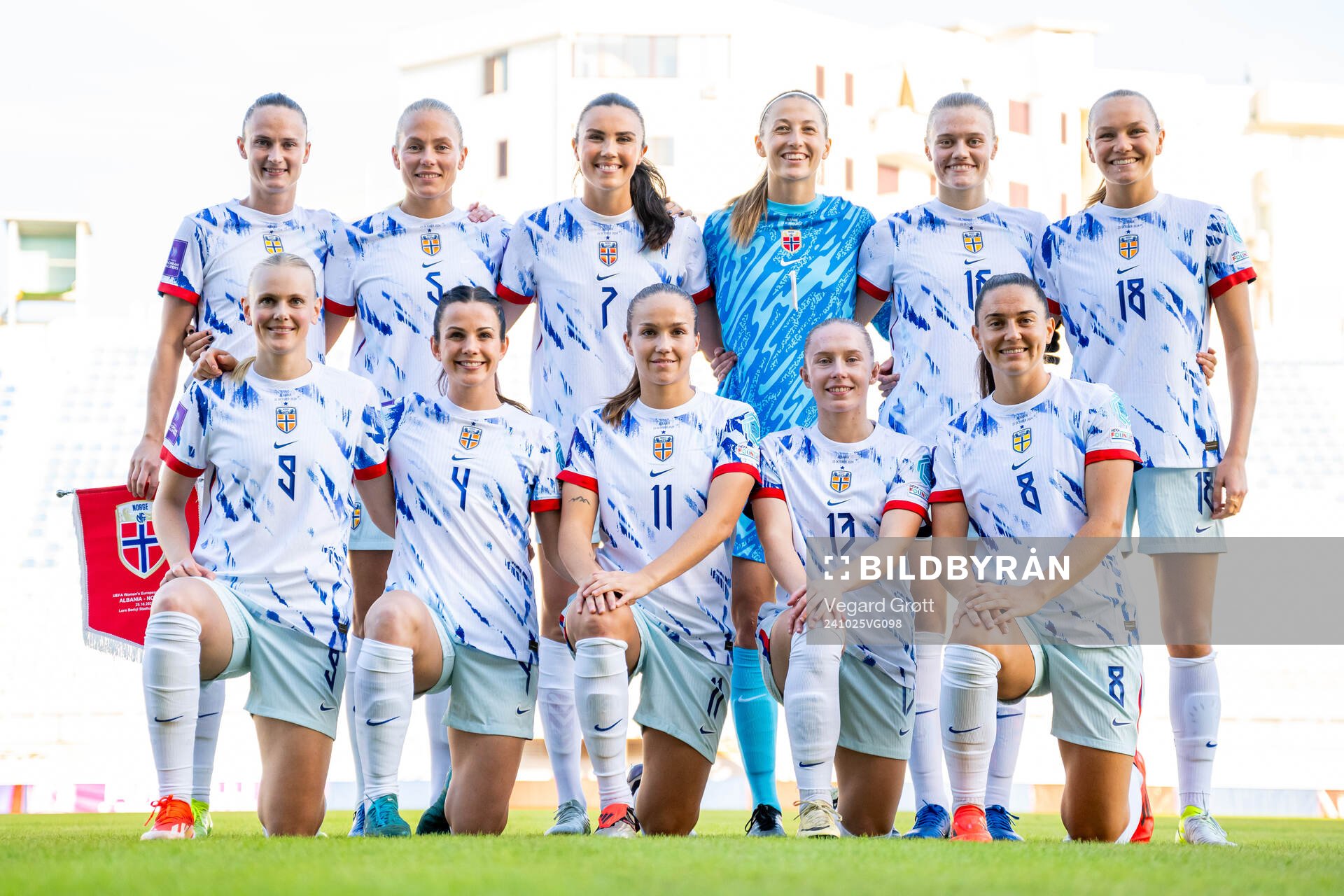 The starting eleven of Norway pose for a team photo