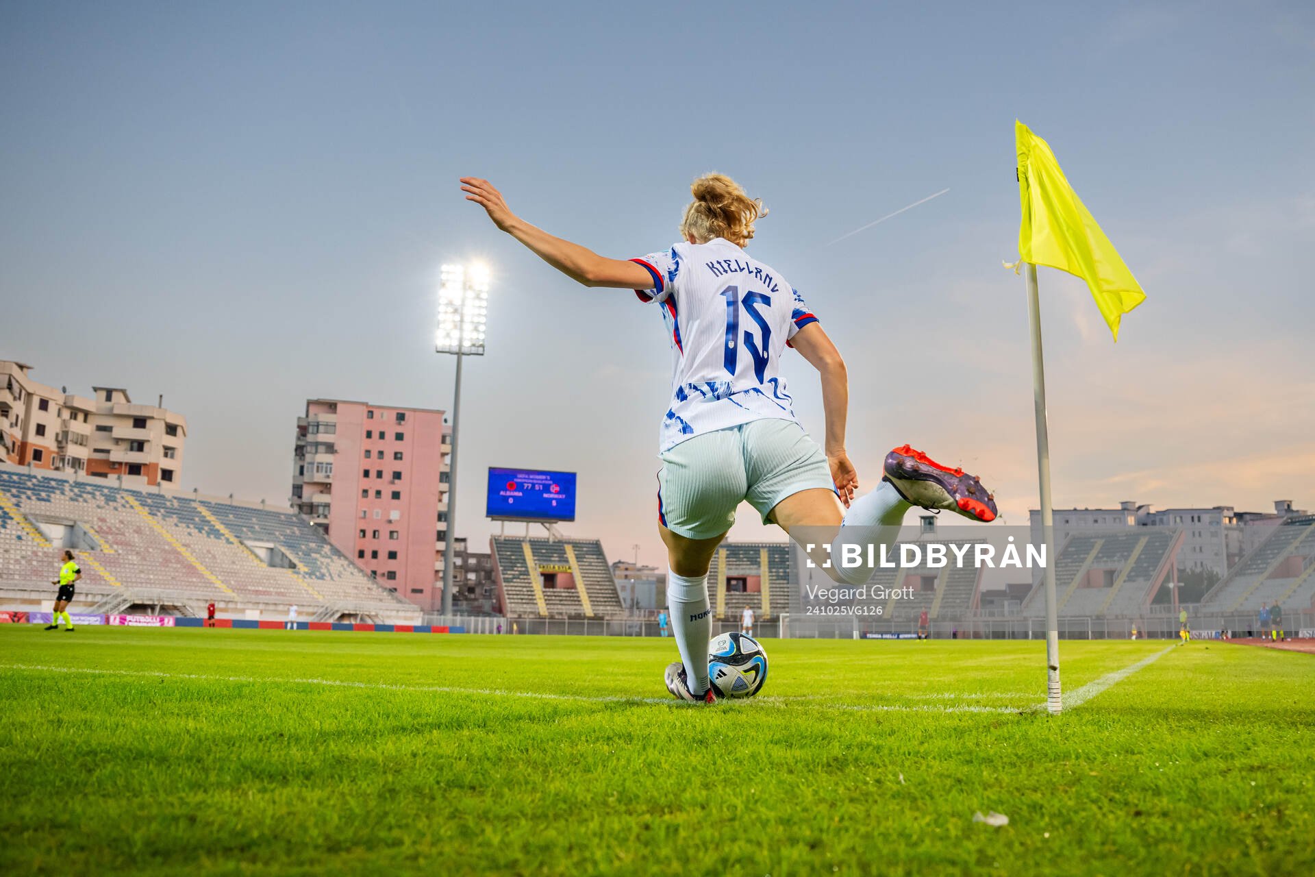 Justine Kielland of Norway takes a corner kick