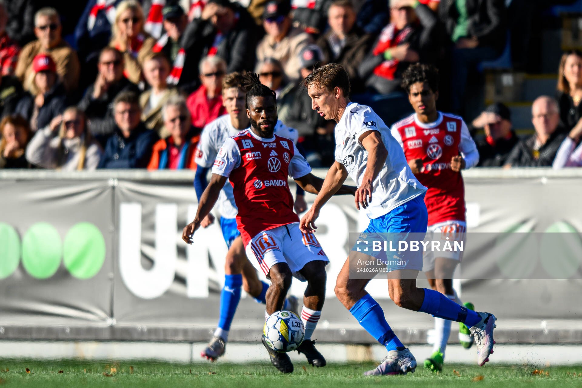 Sandvikens IFs John Junior Igbarumah och Helsingborgs