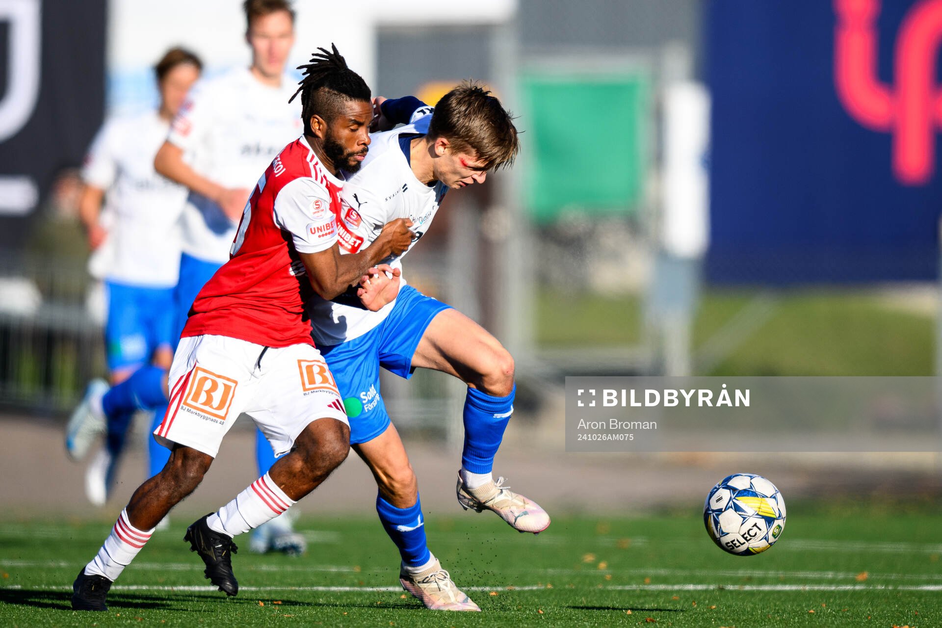 Sandvikens IFs John Junior Igbarumah och Helsingborgs