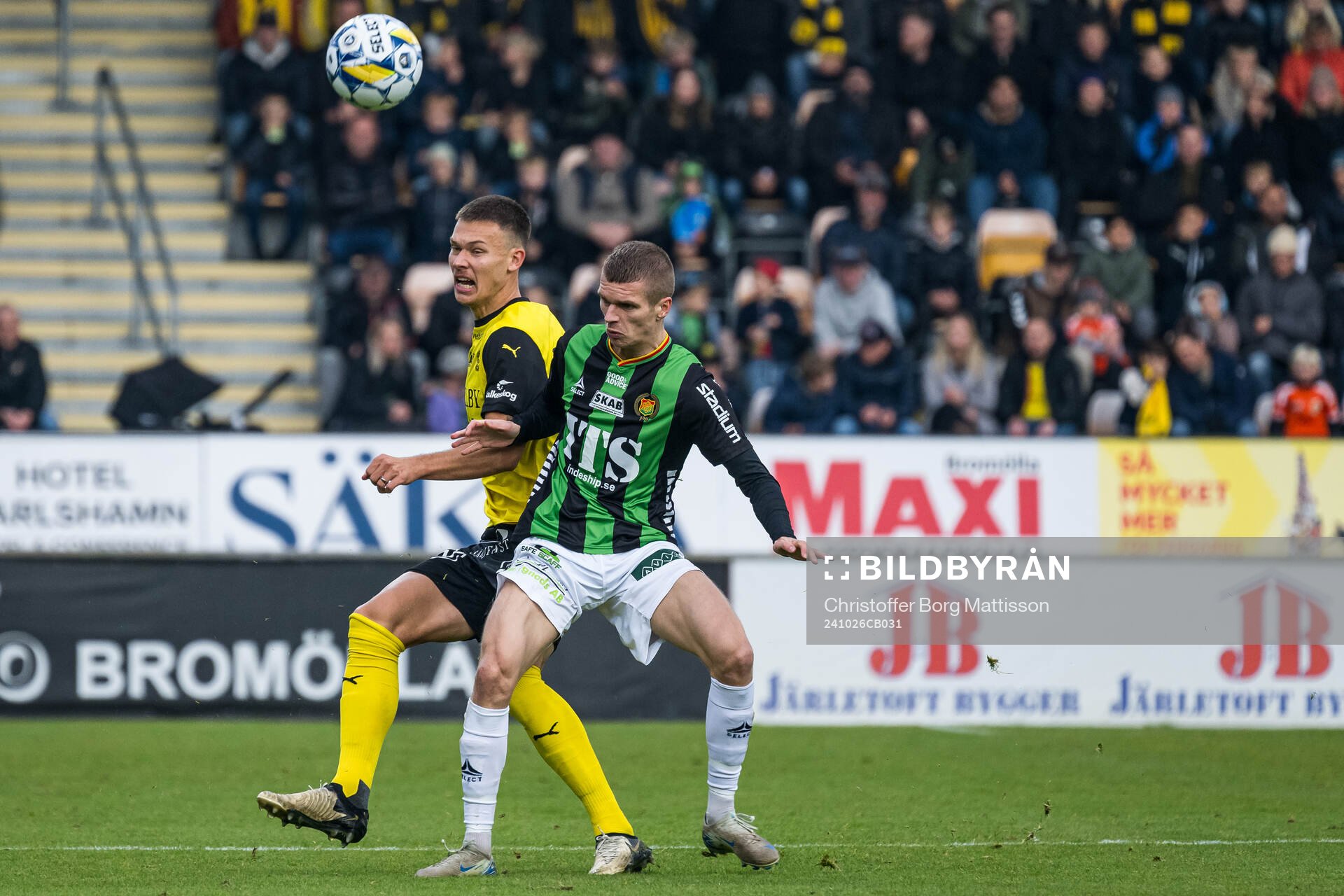 Mjällbys Arvid Brorsson och GAIS Lucas Hedlund