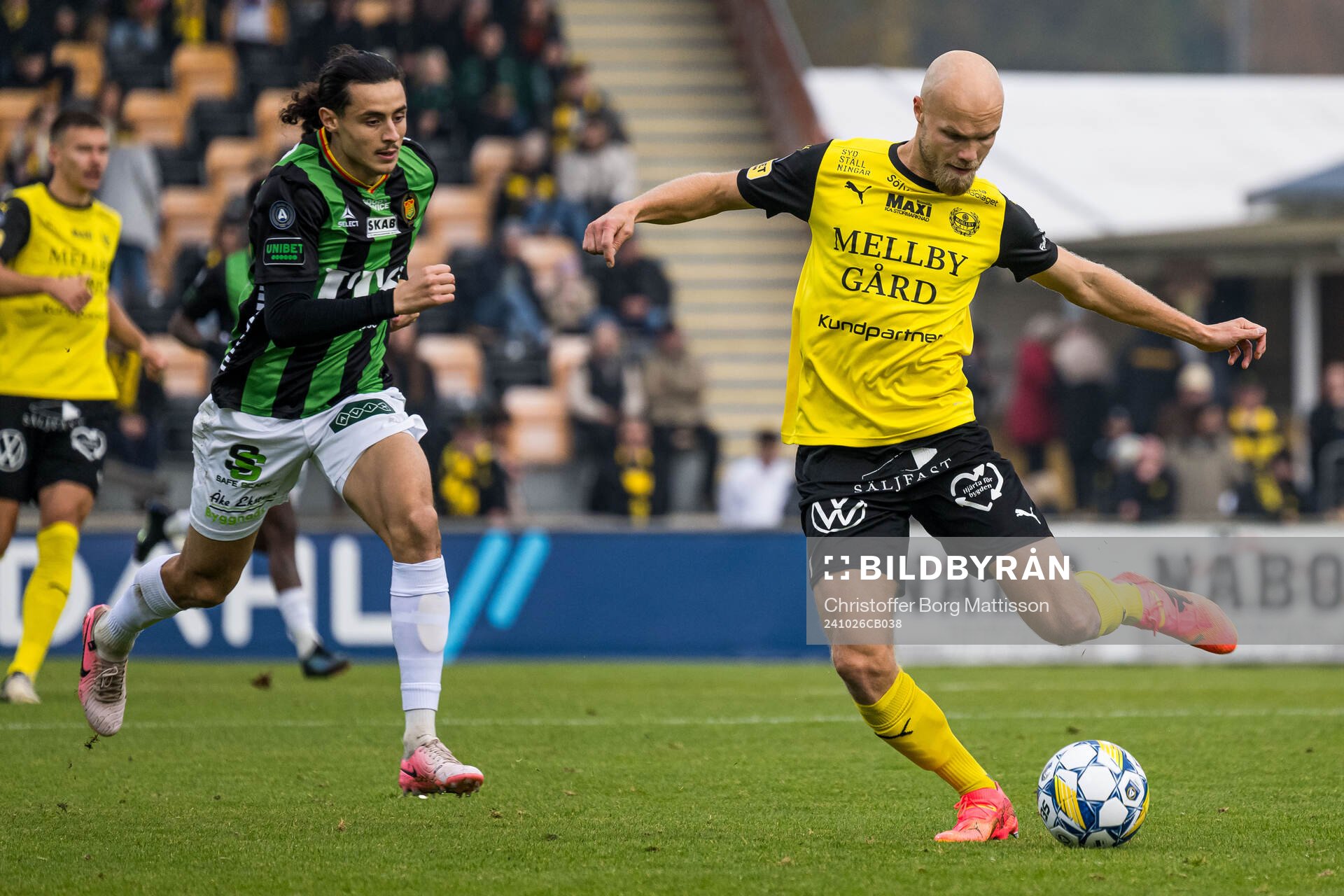 GAISs Amin Boudri och Mjällbys Viktor Gustafson