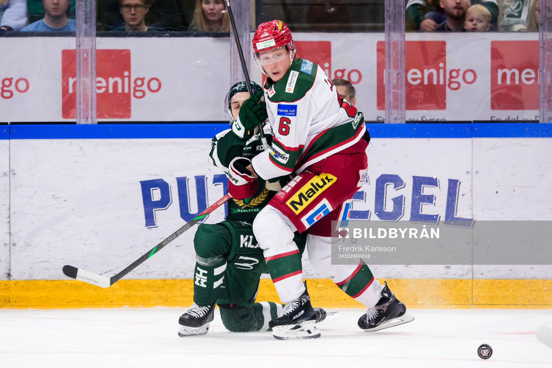 Färjestads Jack Berglund och Modos Paul Ladue