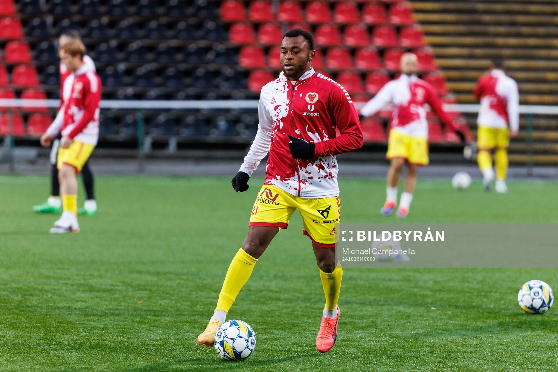 Kalmars Abdussalam Magashy inför fotbollsmatchen i Allsvenskan mellan Brommapojkarna och Kalmar den 26 oktober 2024 i Stockholm. 