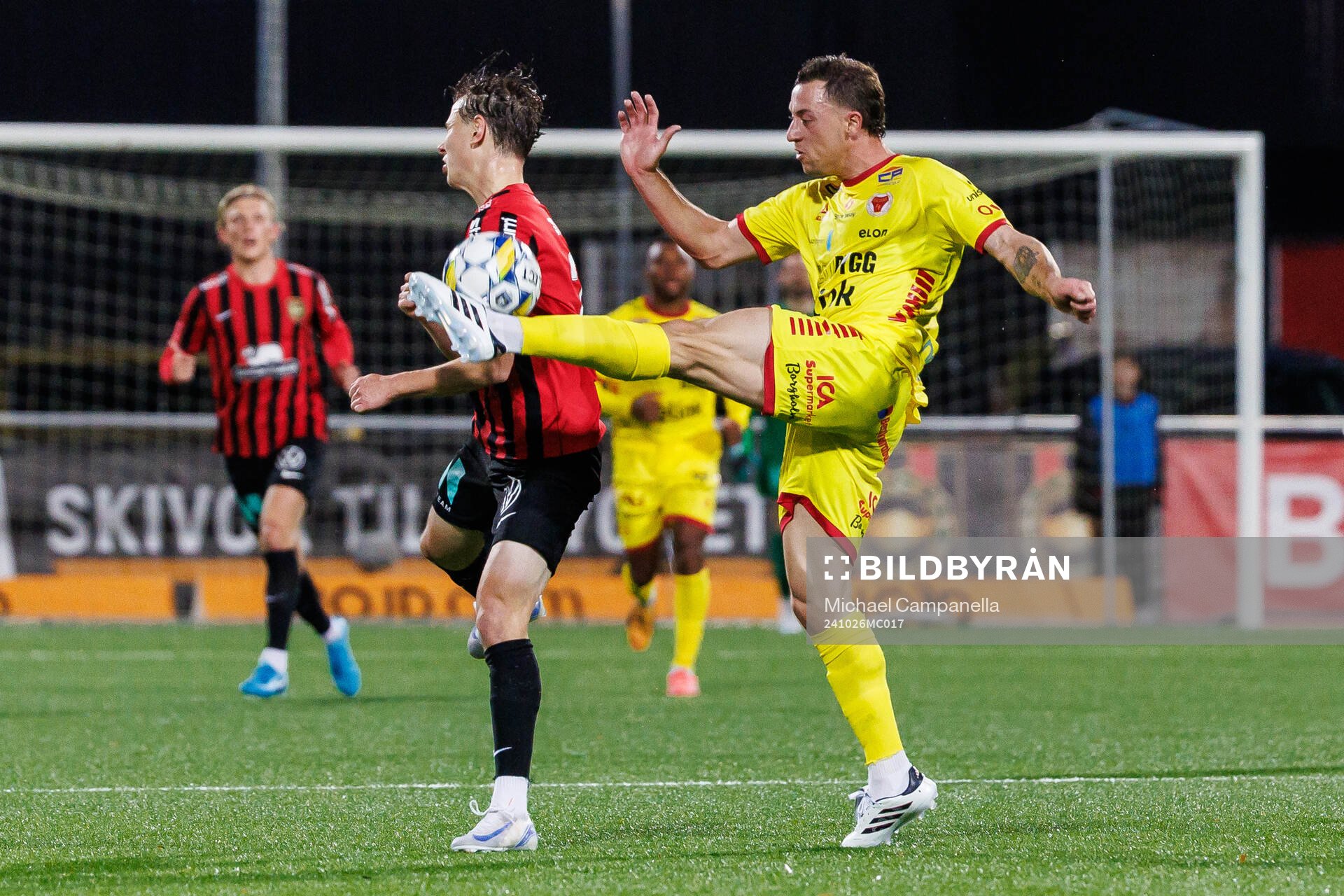 Brommapojkarnas Alex Timossi Andersson och Kalmars
