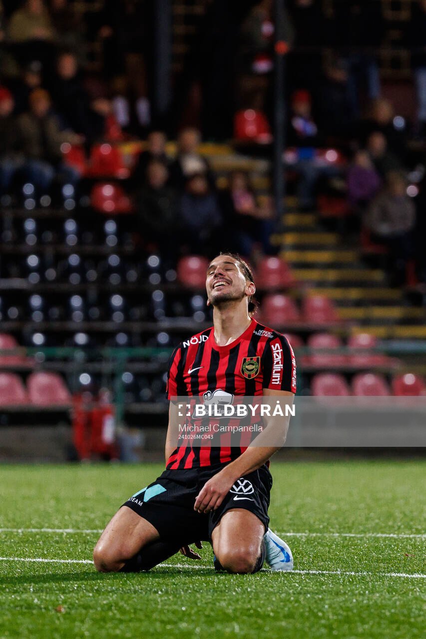 Brommapojkarnas Nikola Vasic deppar