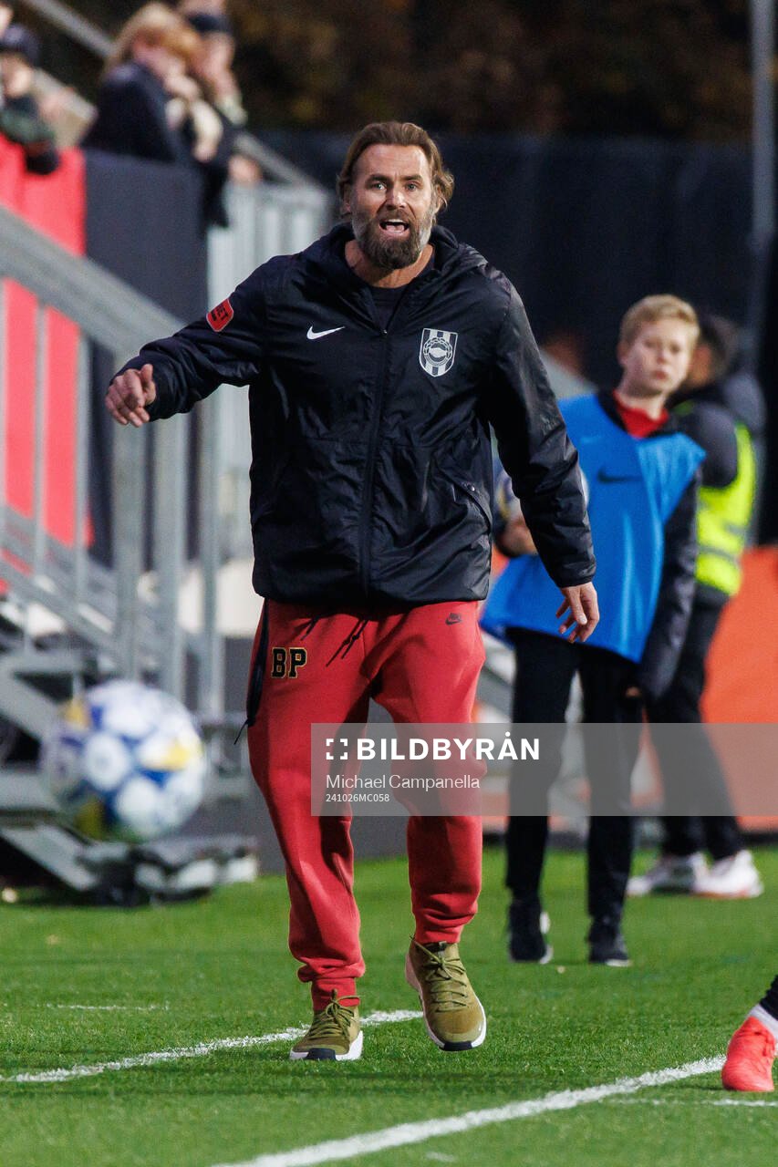 Brommapojkarnas tränare Olof Mellberg