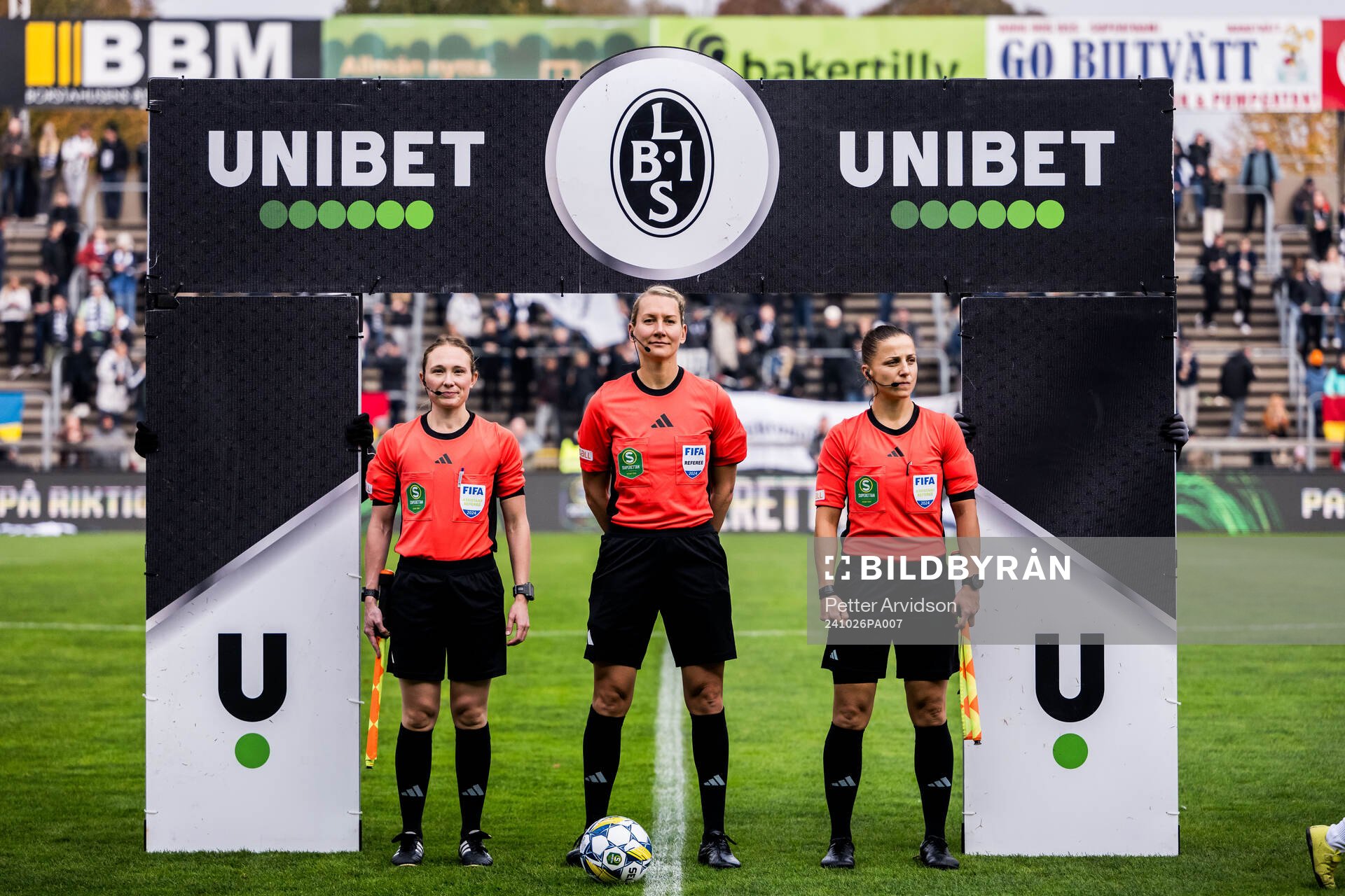 Assisterande domare Ida Kellström och Domare Tess Olofsson