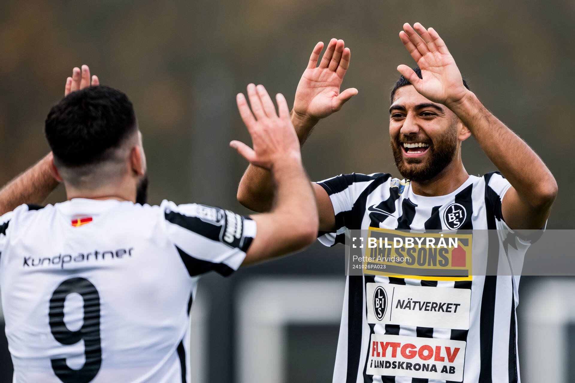 Landskronas Edi Sylisufaj och Rassa Rahmani jublar