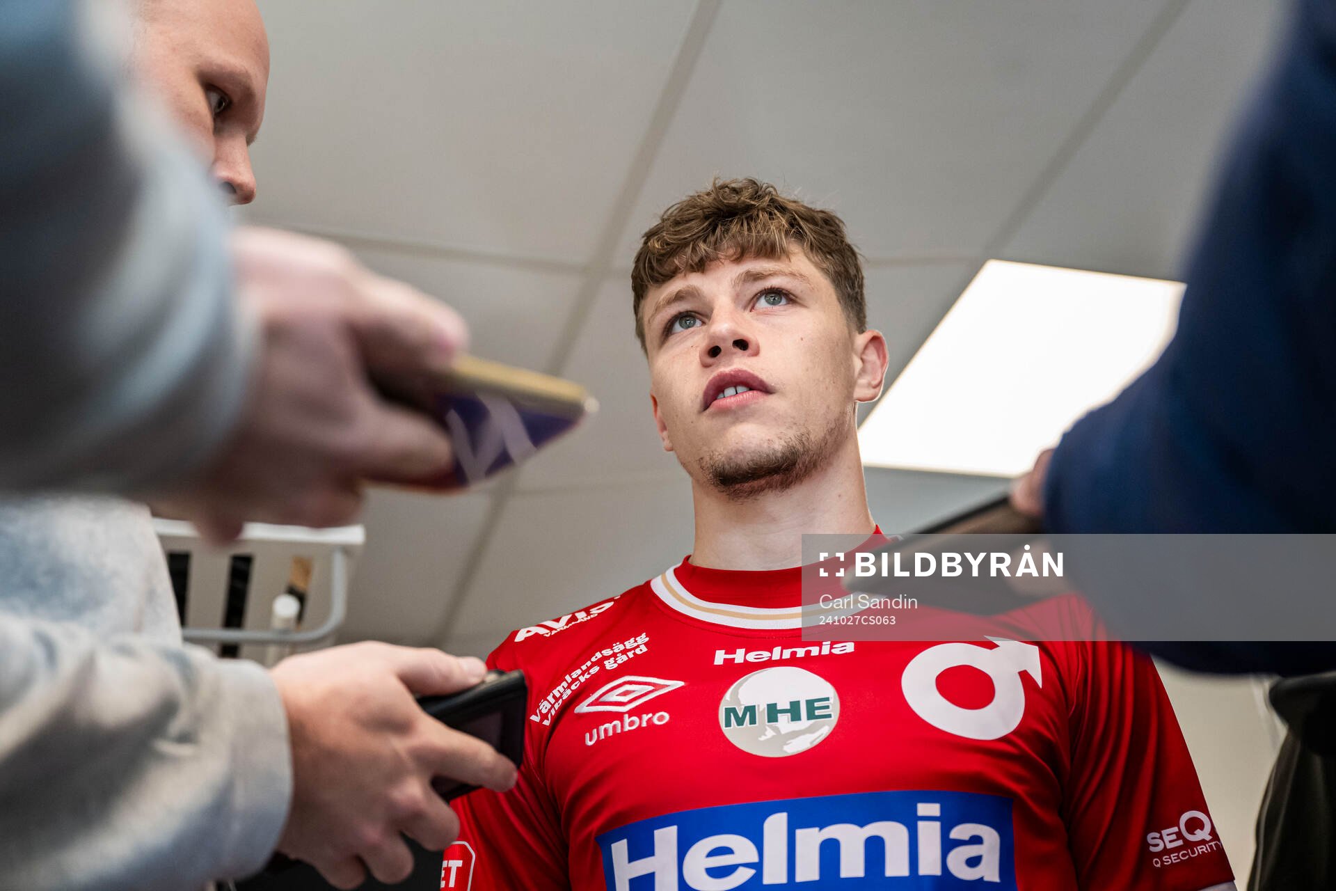 Degerfors Gustav Lindgren i mixade zonen
