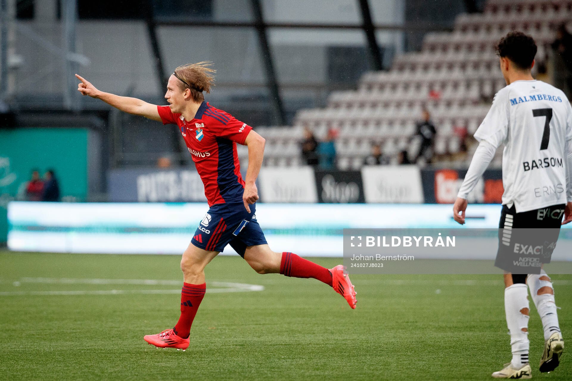 Östers David Seger gör 0-1 och jublar