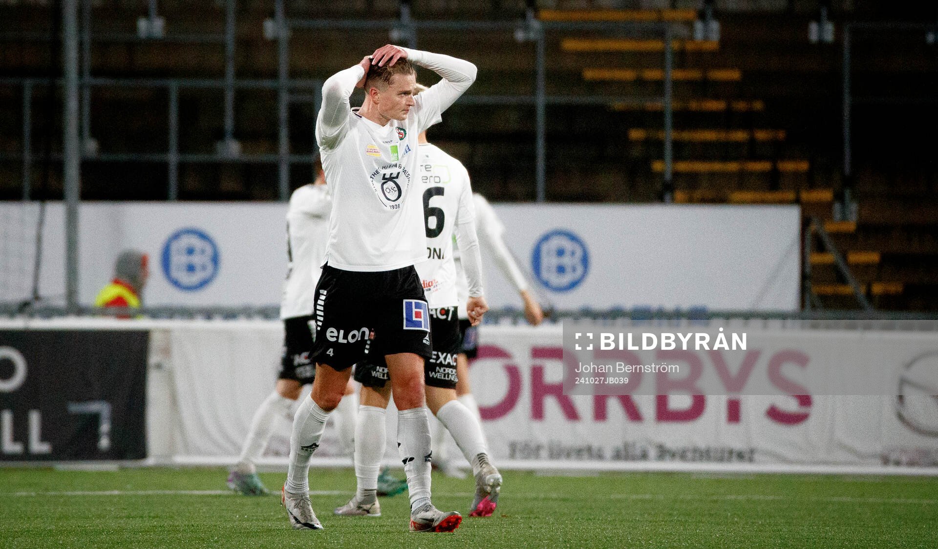 Örebros Erik McCue deppar