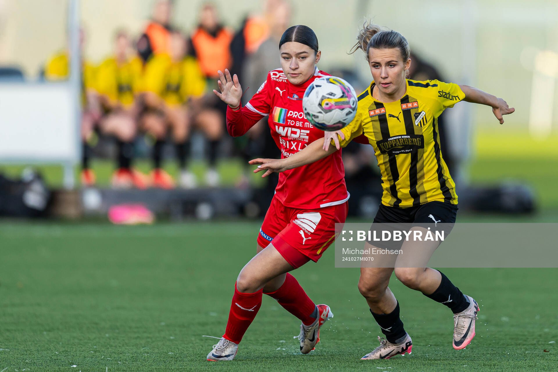 Rössös Alvina Salihi och Häckens Nathalie Staaf