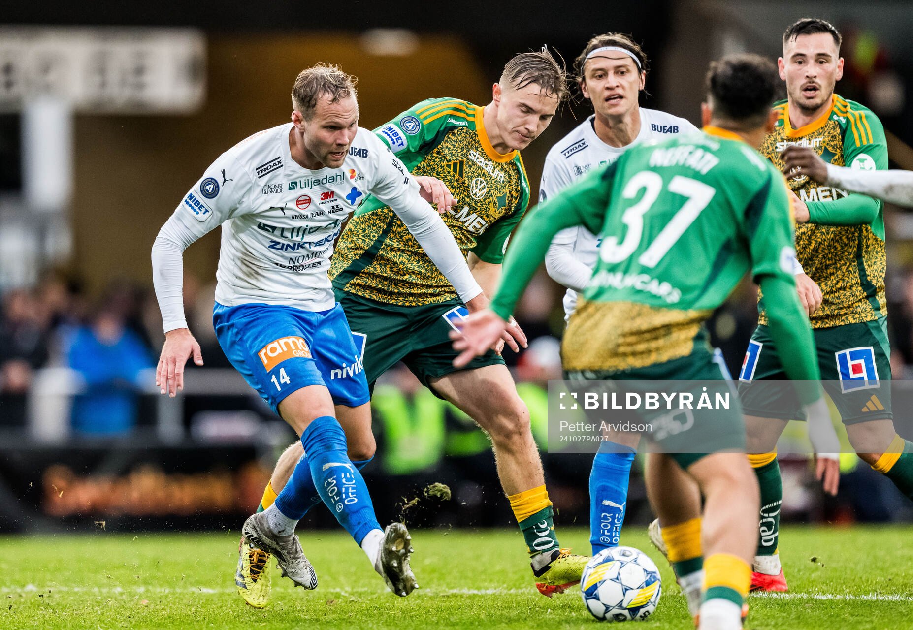 Värnamos Gustav Engvall och Simon Thern och IFK
