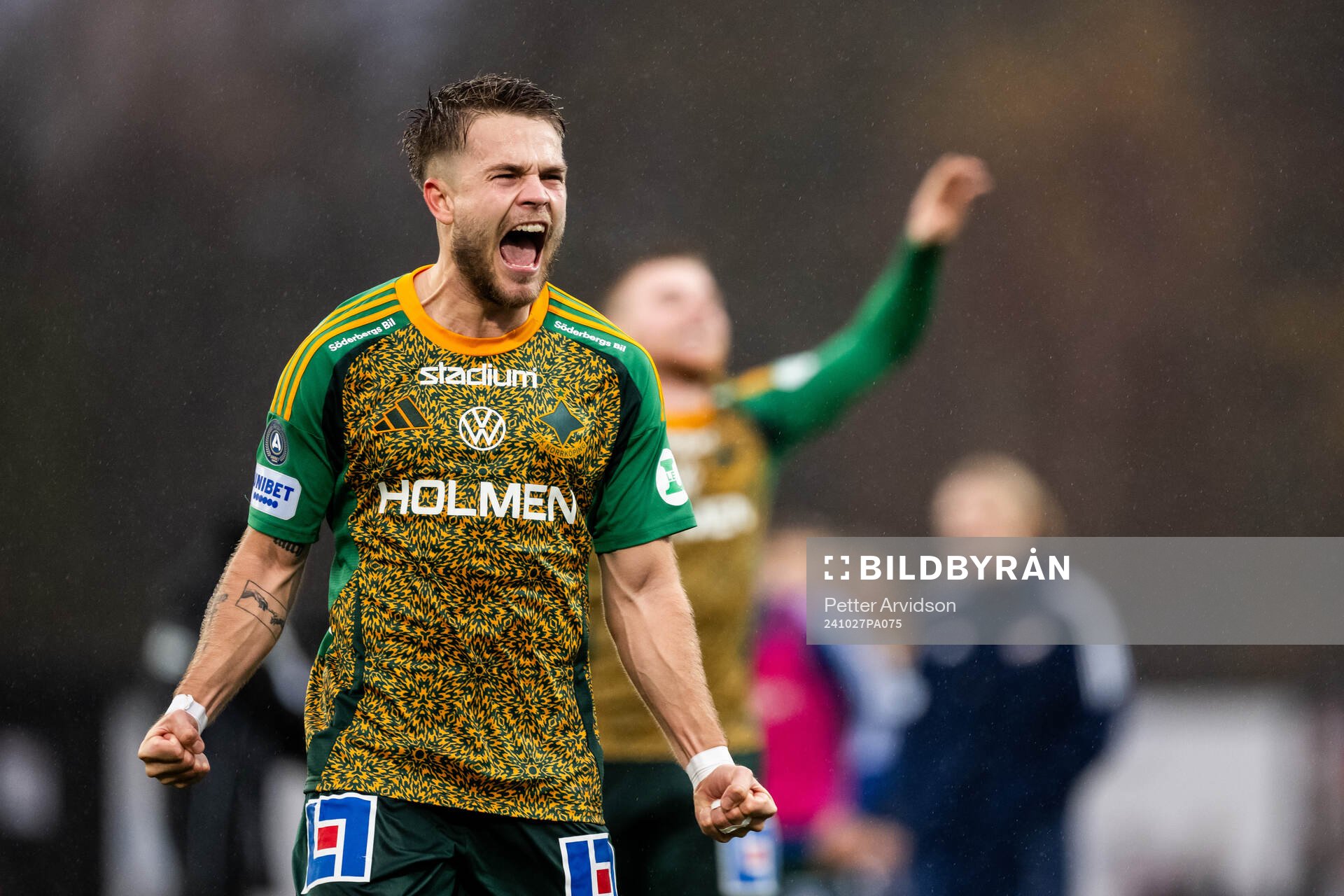 IFK Norrköpings Amadeus Sögaard jublar