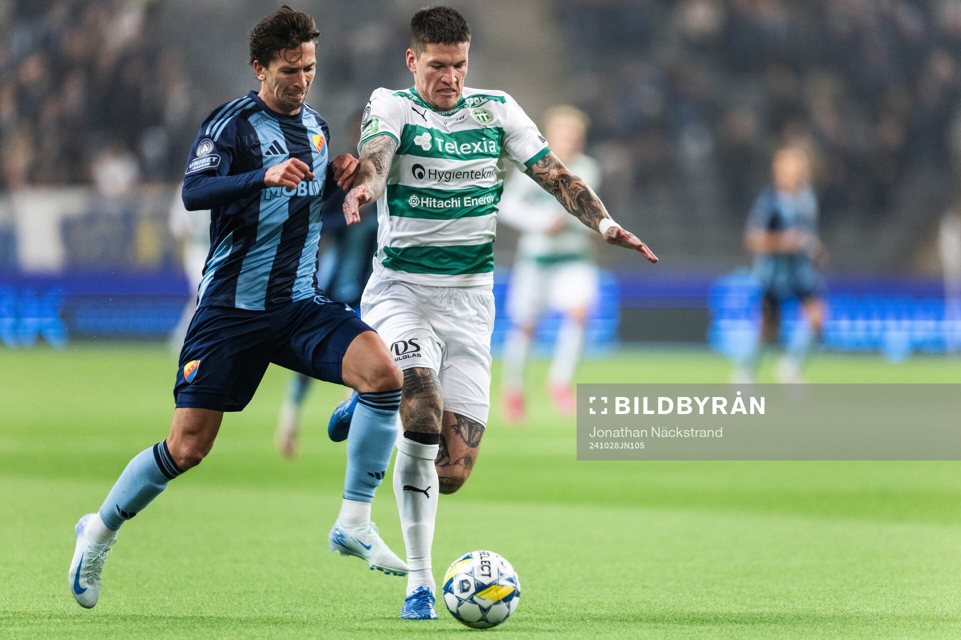 Djurgårdens Gustav Wikheim och Västerås Isak Jönsson