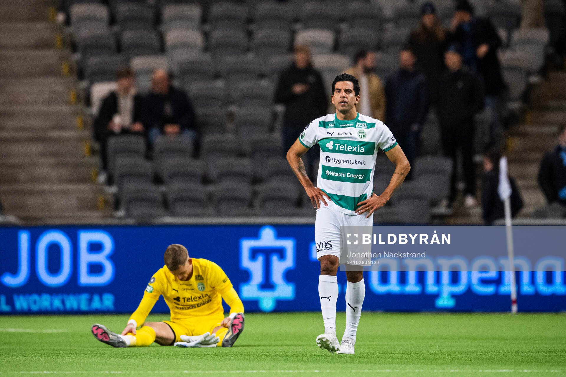 Västerås målvakt Johan Brattberg och Pedro Nezio De