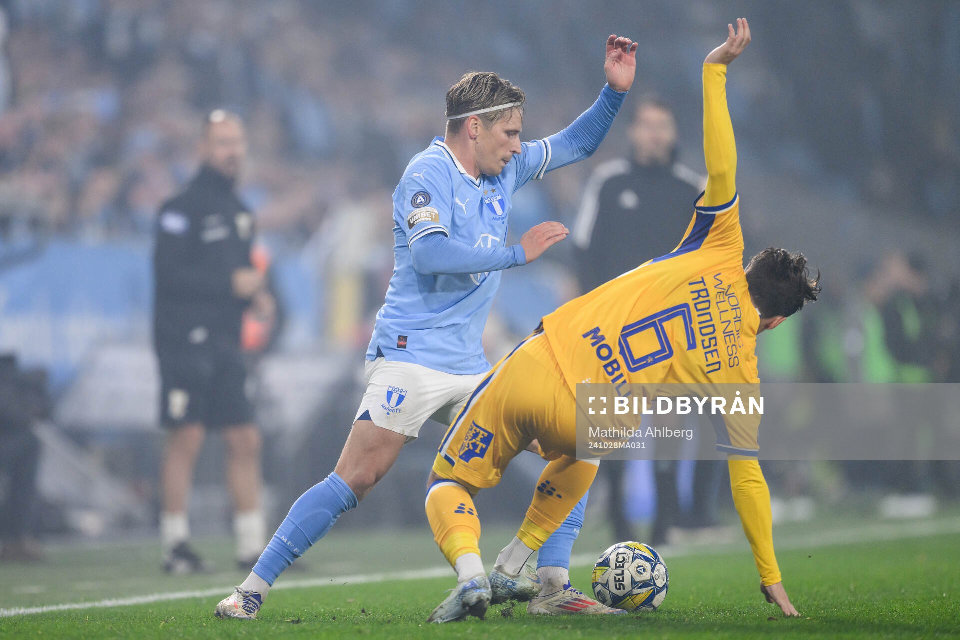 Malmö FFs Jens Stryger Larsen och IFK Göteborgs Anders