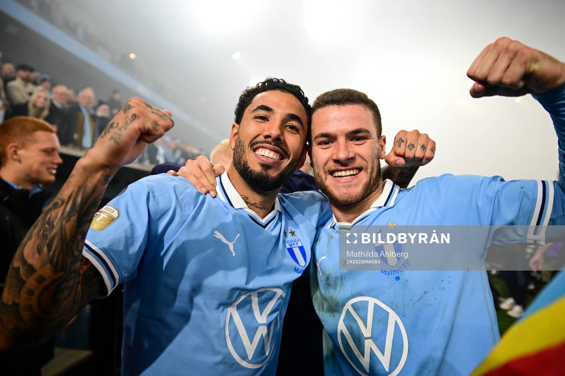 Malmö FFs Sergio Pena och Gabriel Busanello jublar