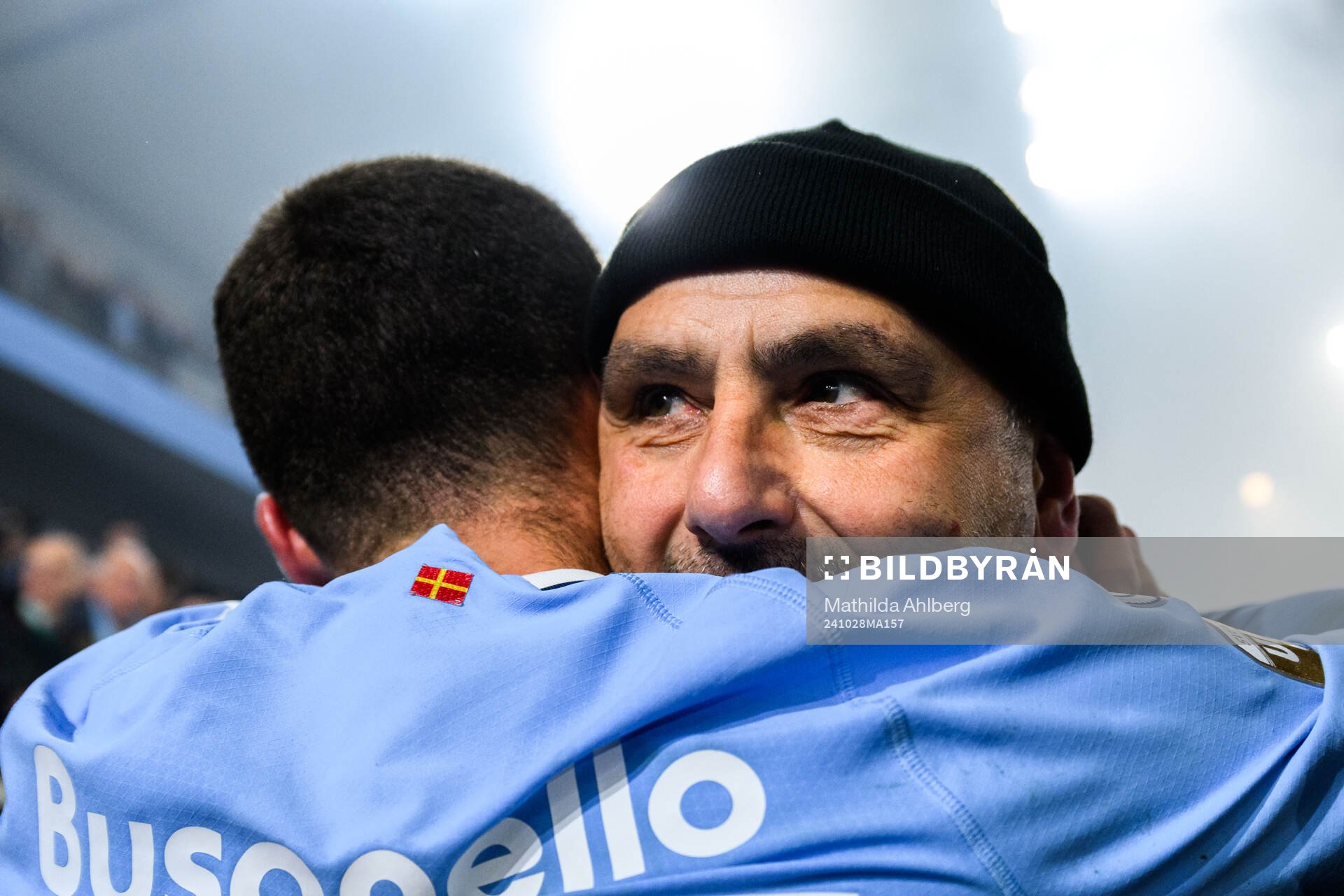 Malmö FFs målvaktstränare Jonnie Fedel jublar