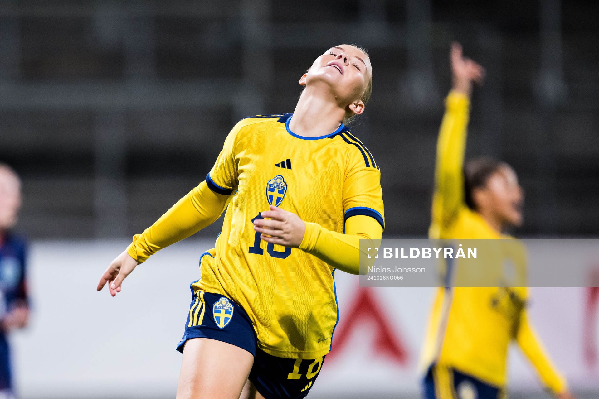 Matilda Nildén of Sweden looks dejected