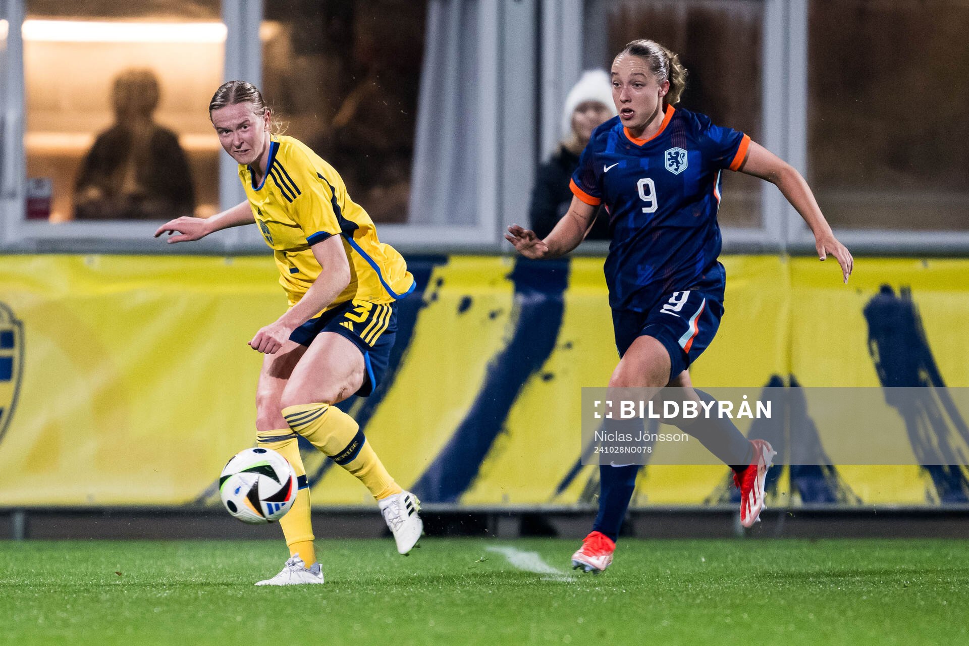 Emma Östlund and Tilde Johansson of Sweden