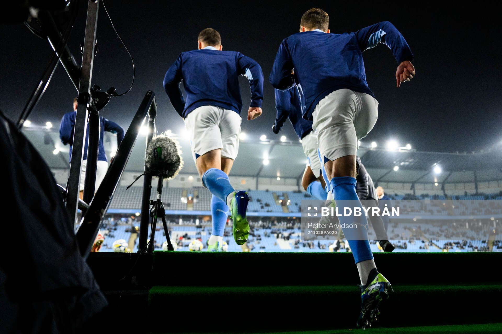 Malmö FFs spelare gör entré
