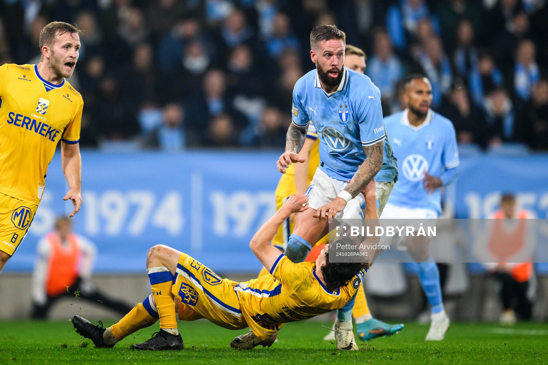 Malmö FFs Pontus Jansson och IFK Göteborgs Kolbeinn