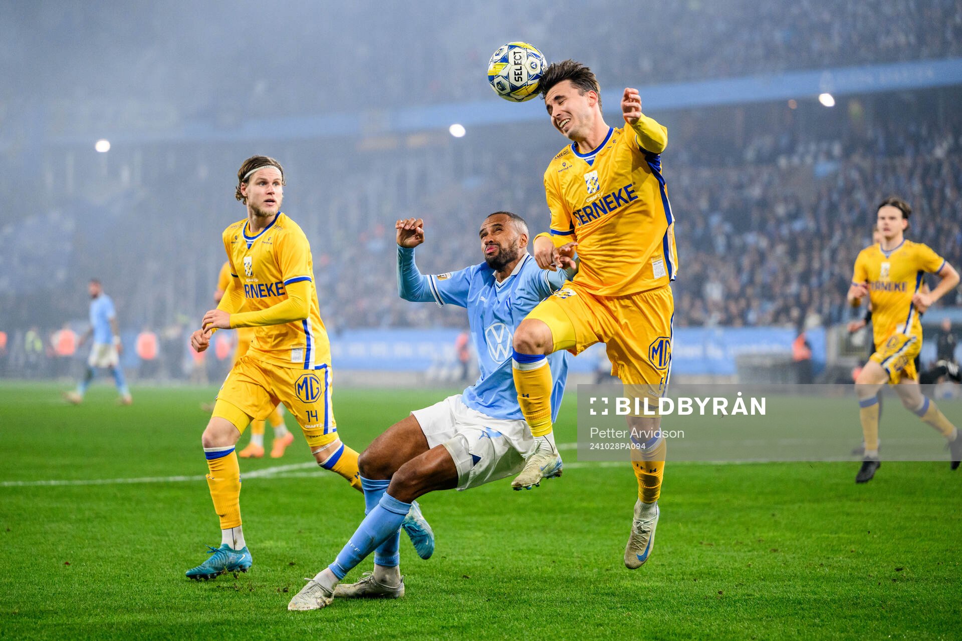 Malmö FFs Isaac Kiese Thelin och IFK Göteborgs Anders