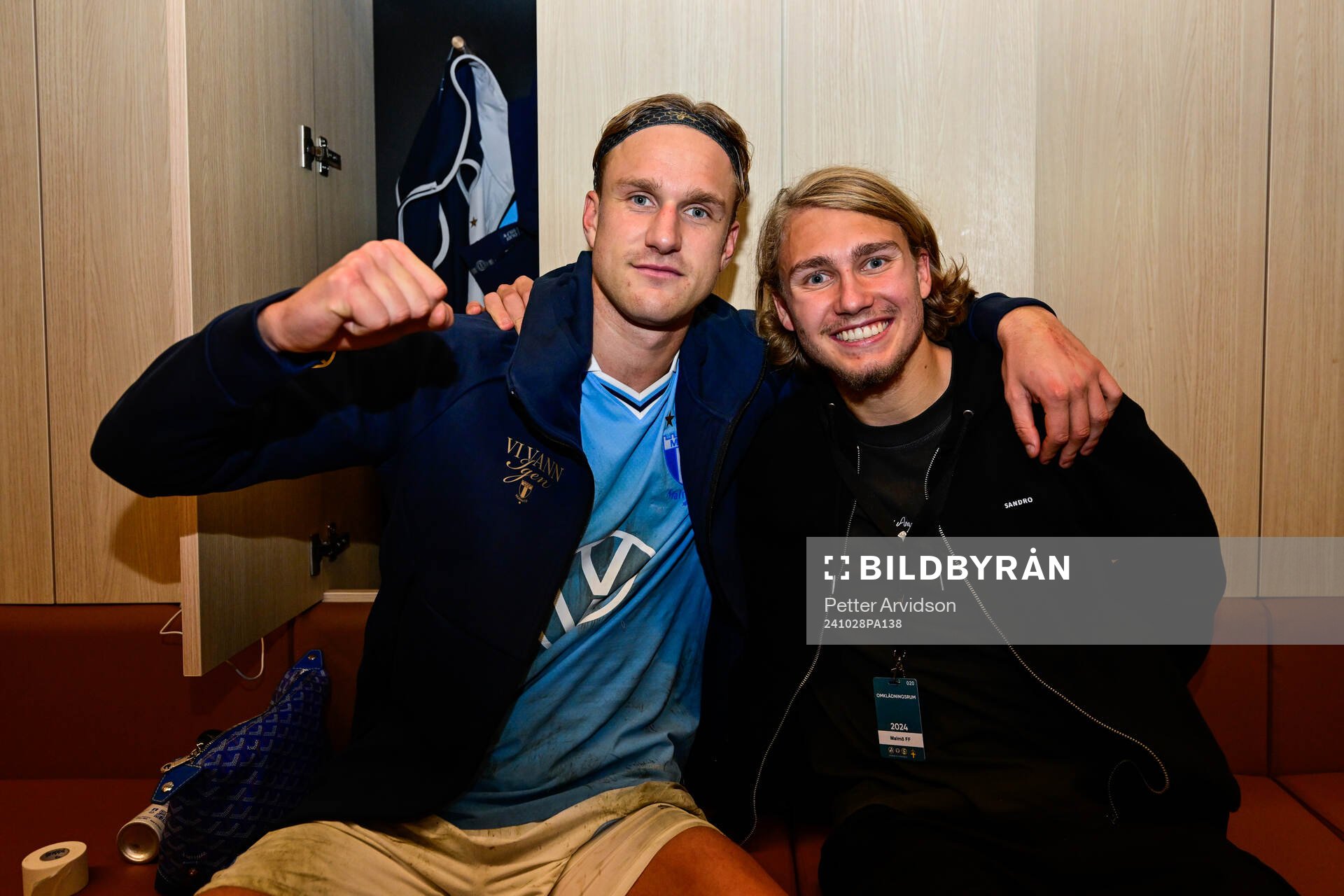 Malmö FFs Erik Botheim och Sebastian Nanasi jublar
