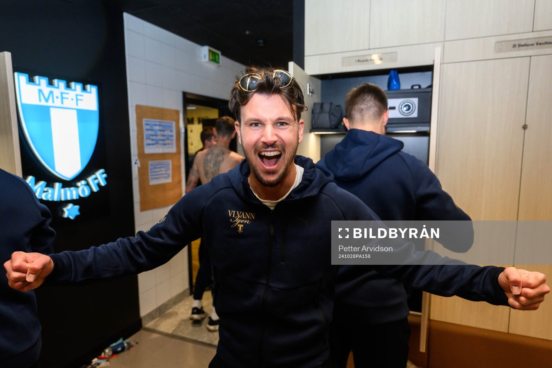 Malmö FFs Stefano Vecchia jublar