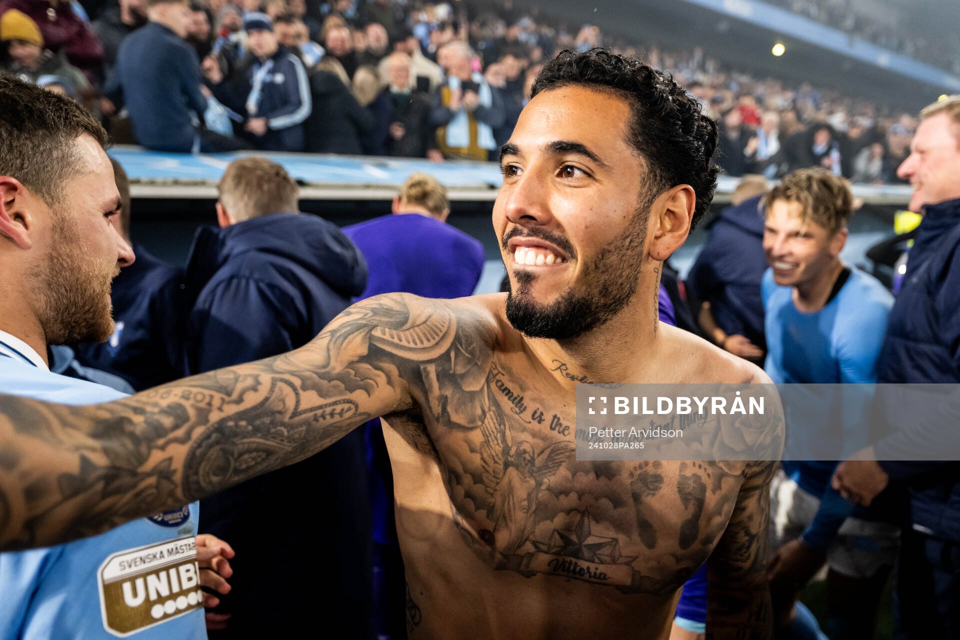 Malmö FFs Sergio Pena jublar efter fotbollsmatchen i Allsvenskan mellan Malmö FF och IFK Göteborg den 28 oktober 2024 i Malmö. 