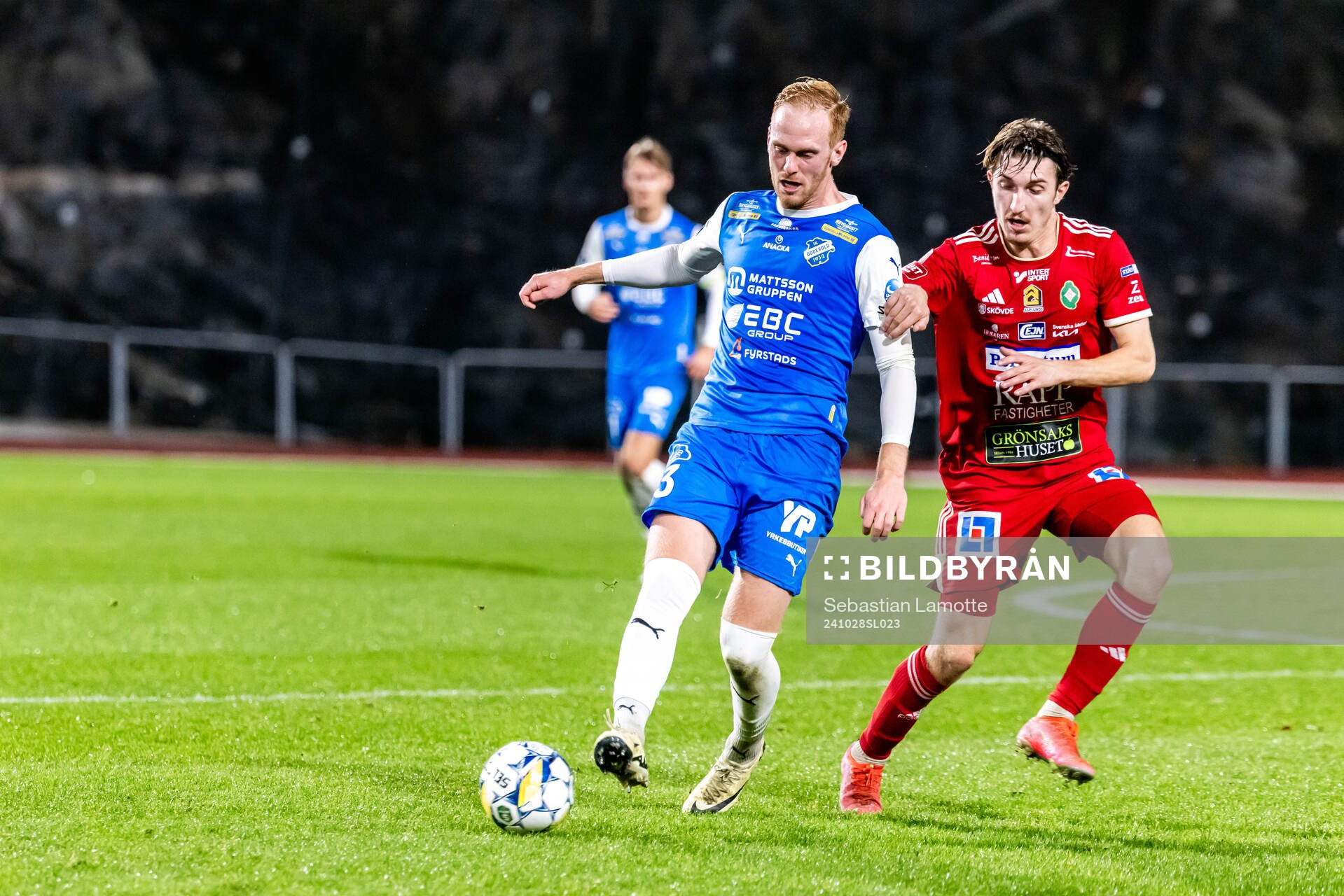 Oddevolds Viktor Kruger och Skövde AIKs Hugo Engström