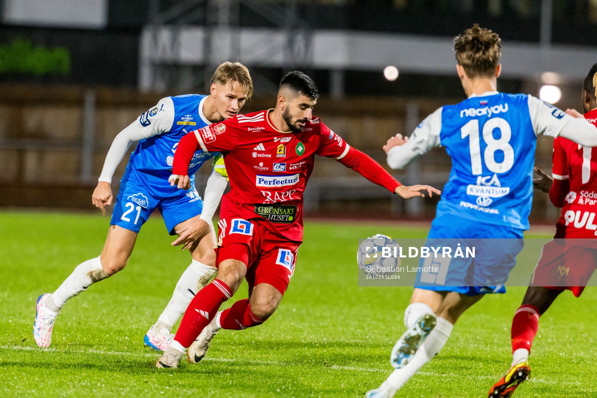 Skövde AIKs Shergo Shhab under fotbollsmatchen i Superettan mellan Oddevold och Skövde AIK den 28 oktober 2024 i Uddevalla. 