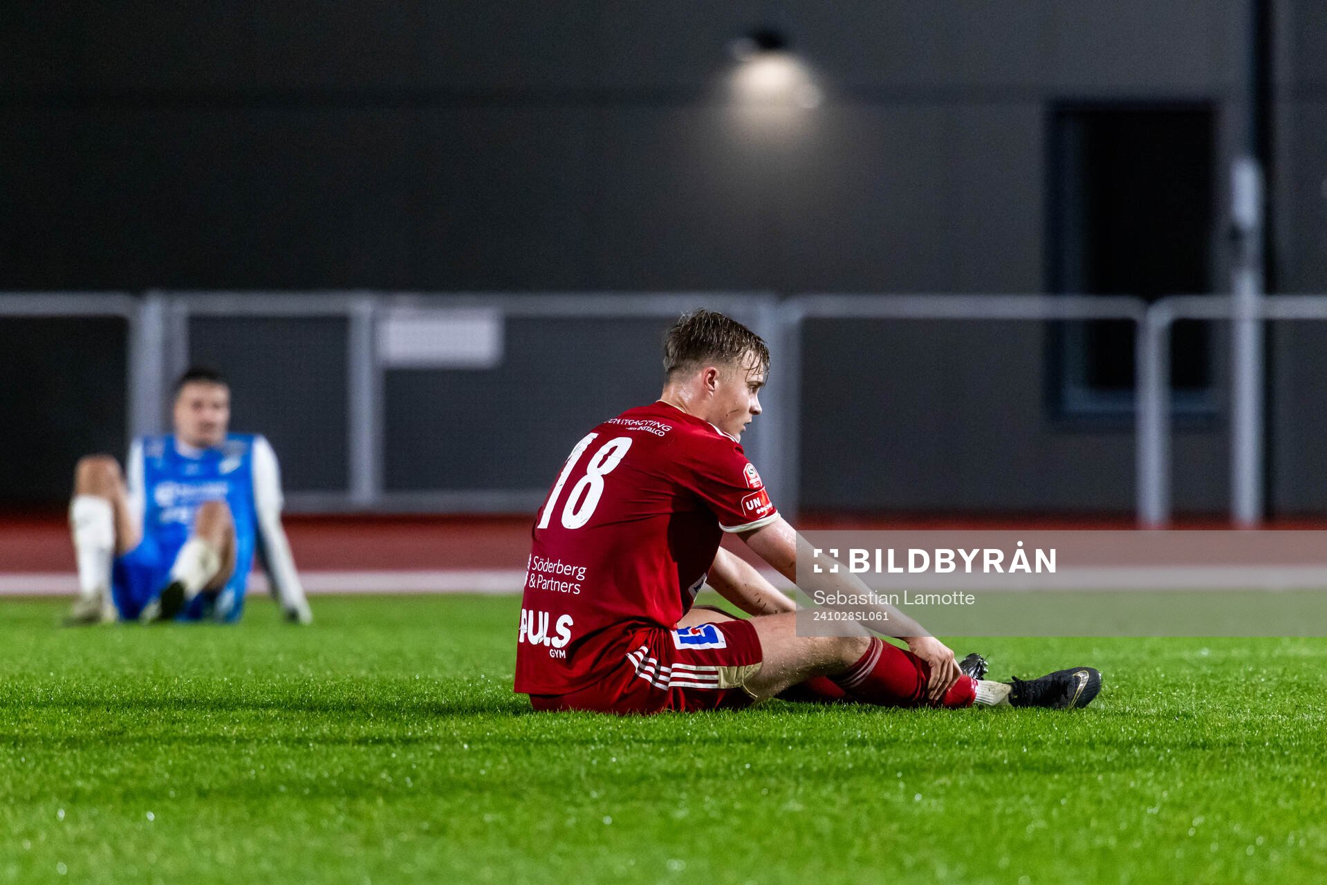Skövde AIKs Edvin Tellgren  deppar