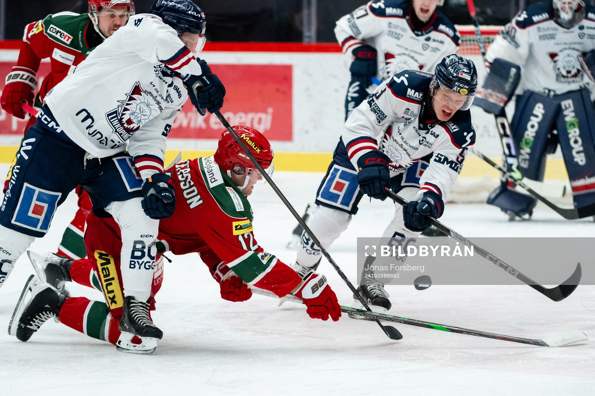 Linköpings Erik Norén och Modos Oscar Pettersson