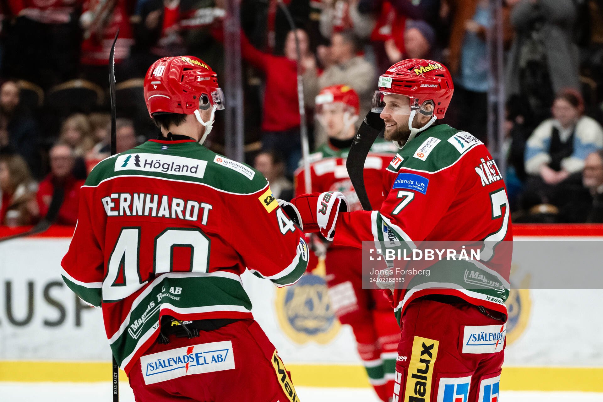 Modos Pontus Näsén jublar