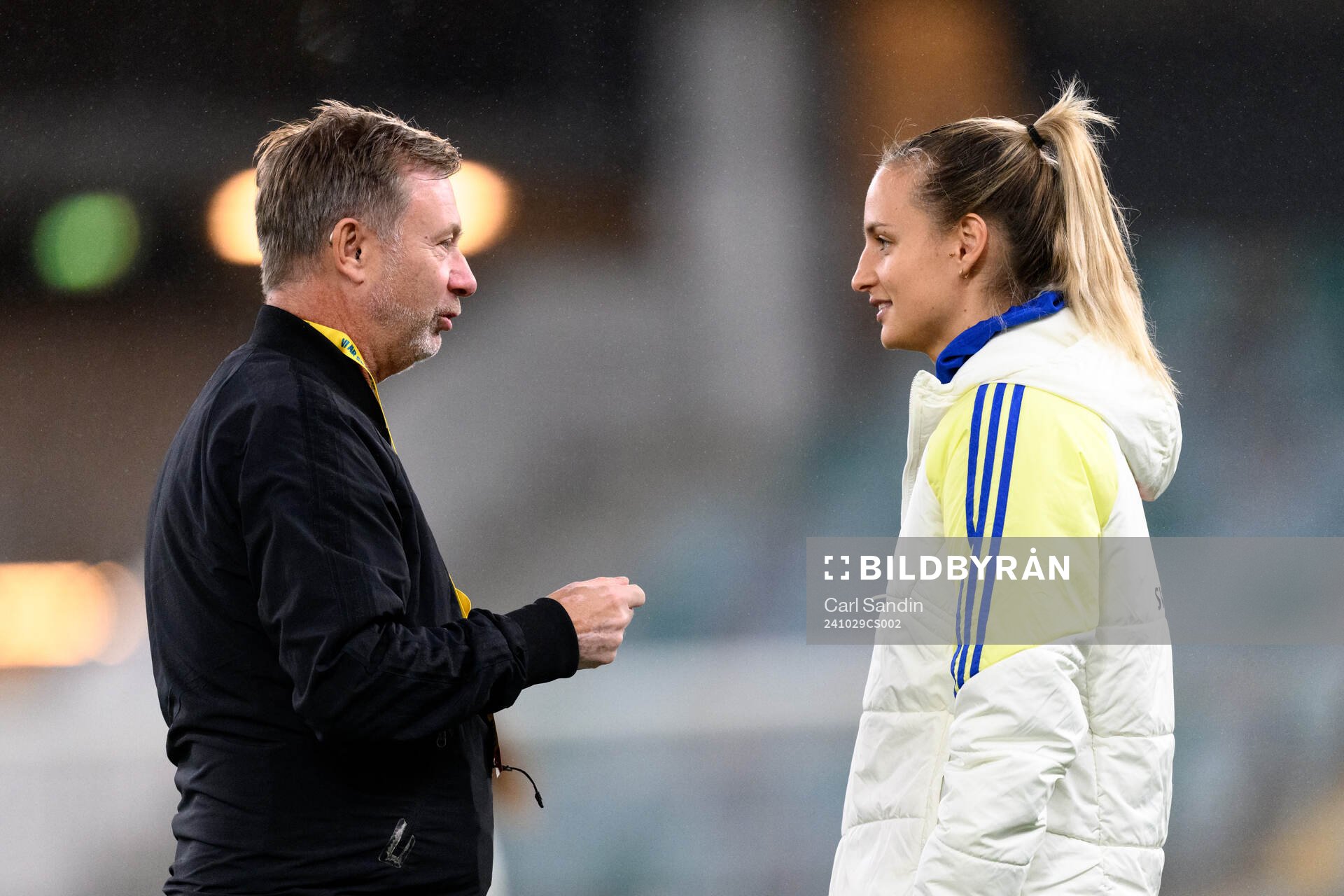 Head coach Peter Gerhardsson and Nathalie Björn of Sweden