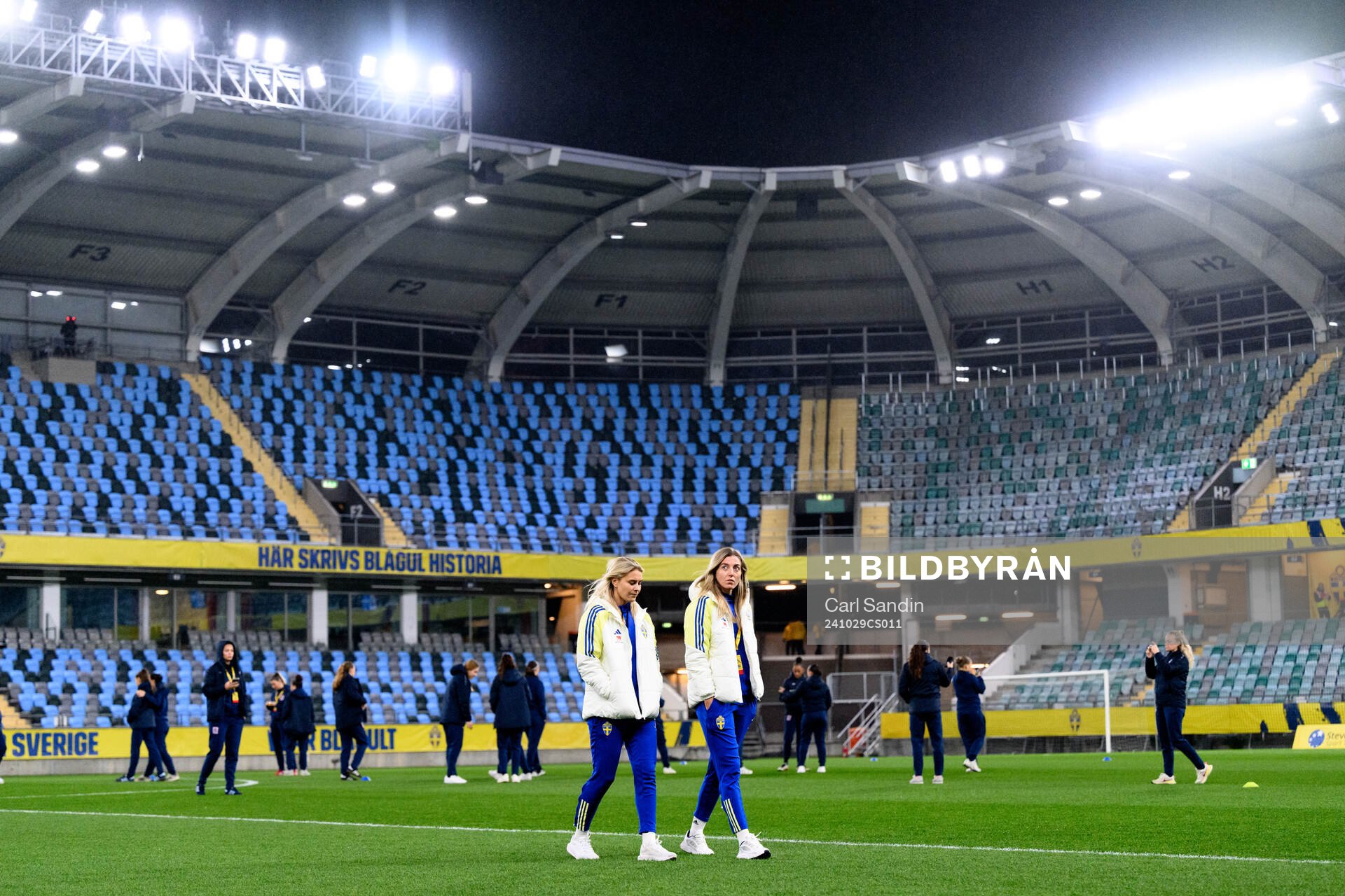 Amanda Nildén and Linda Sembrant of Sweden