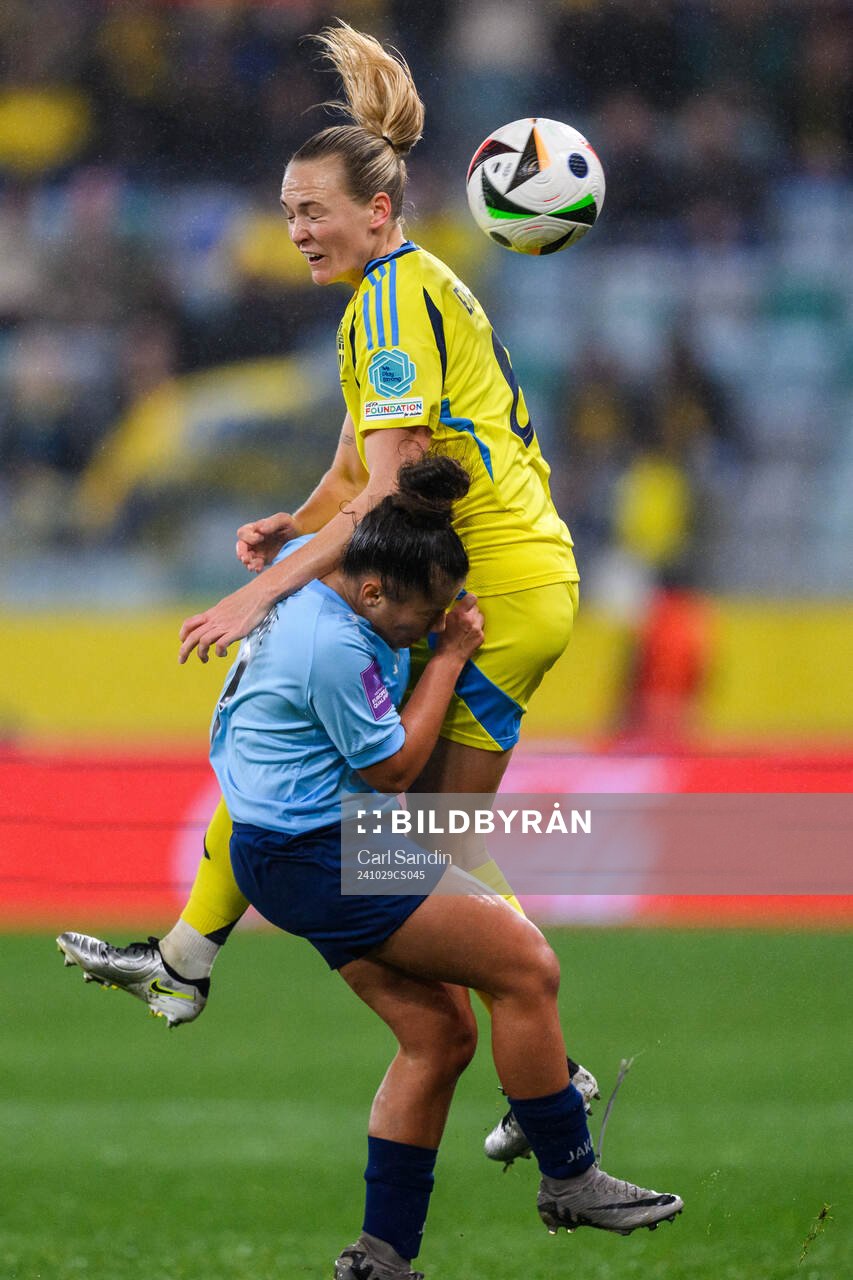 Magdalena Eriksson of Sweden and Caroline Jorge of