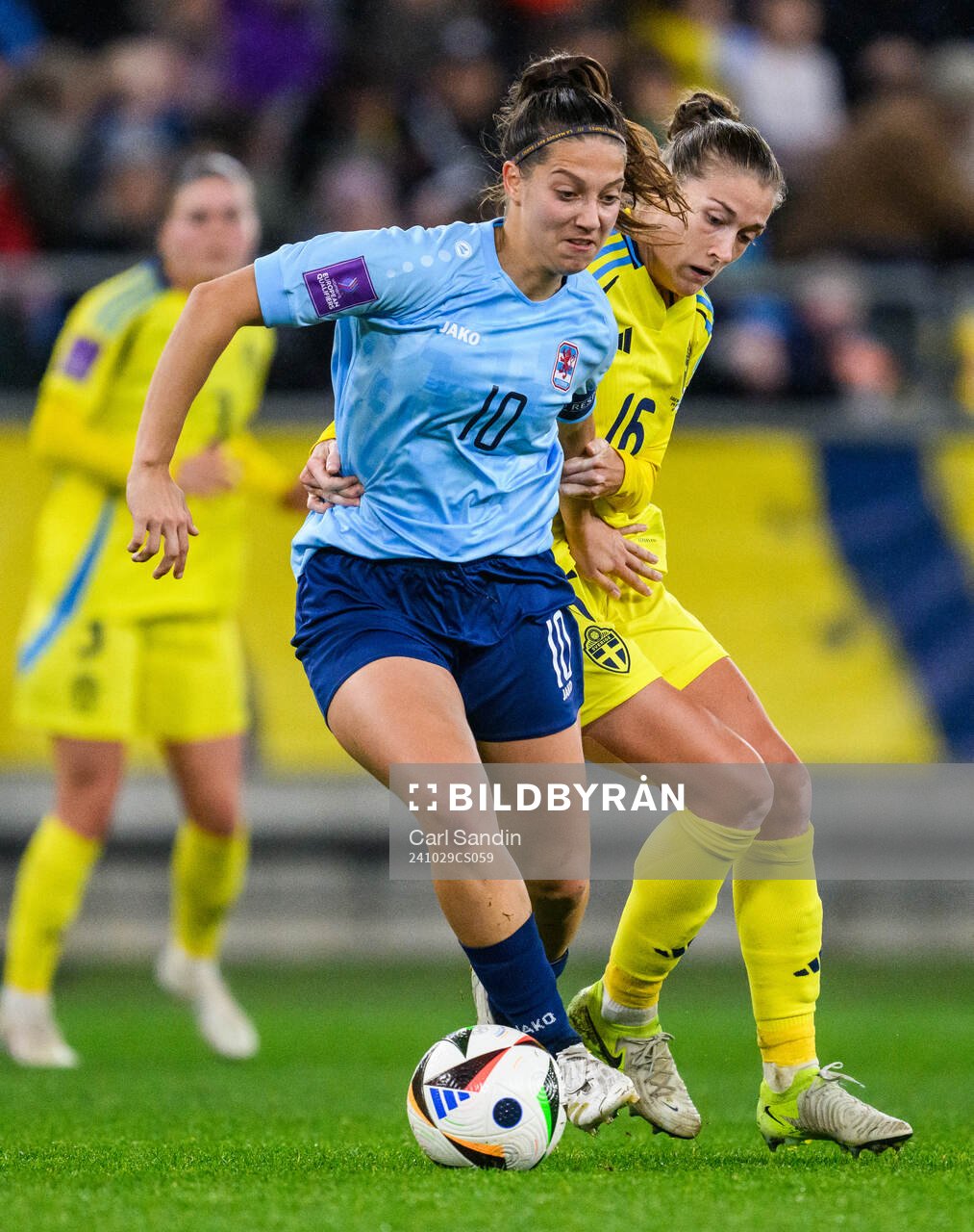 Laura Miller of Luxembourg and Filippa Angeldahl of Sweden
